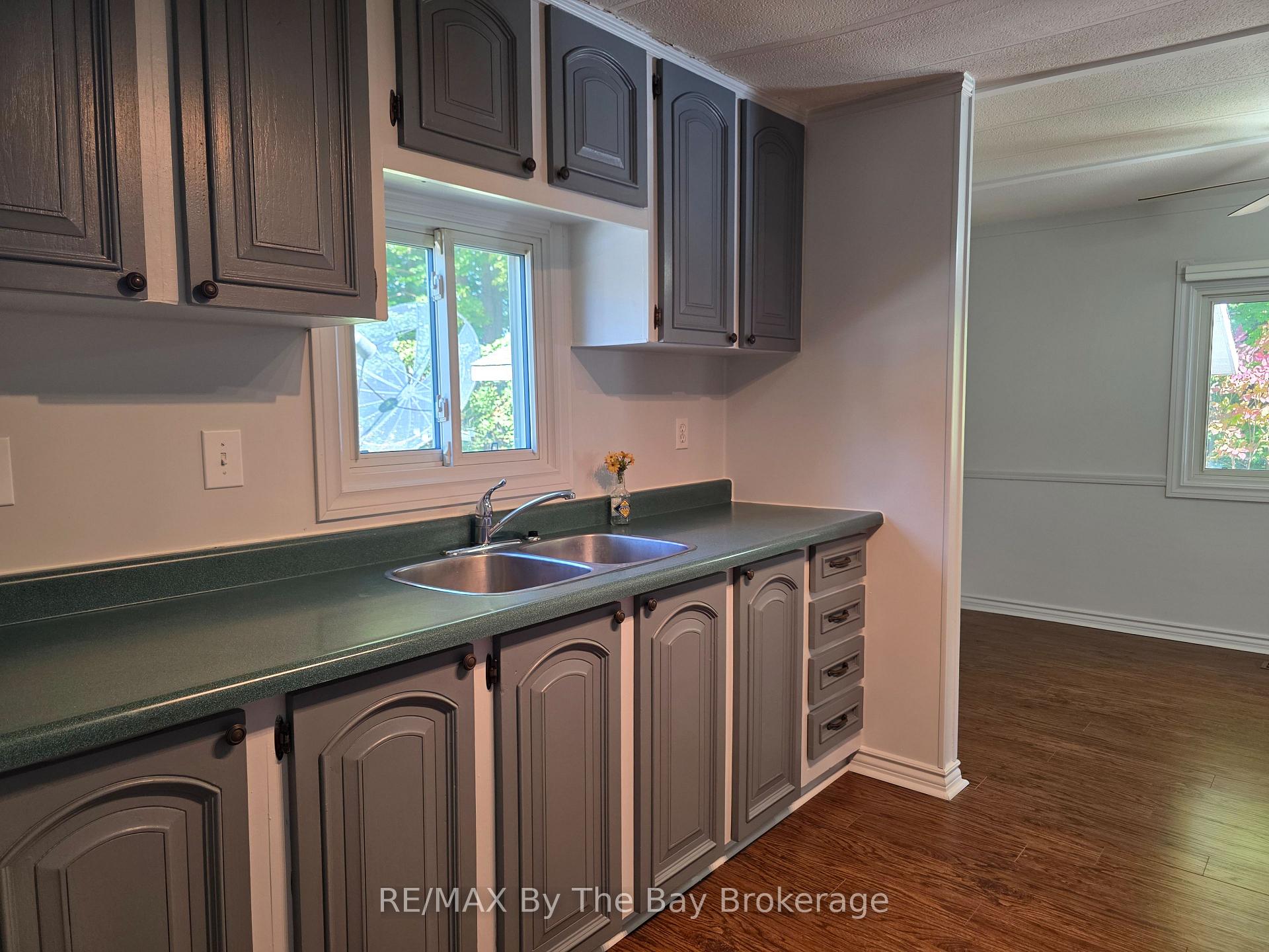 Photo 18 of 926 Brebeuf Road, Midland — HOMEH