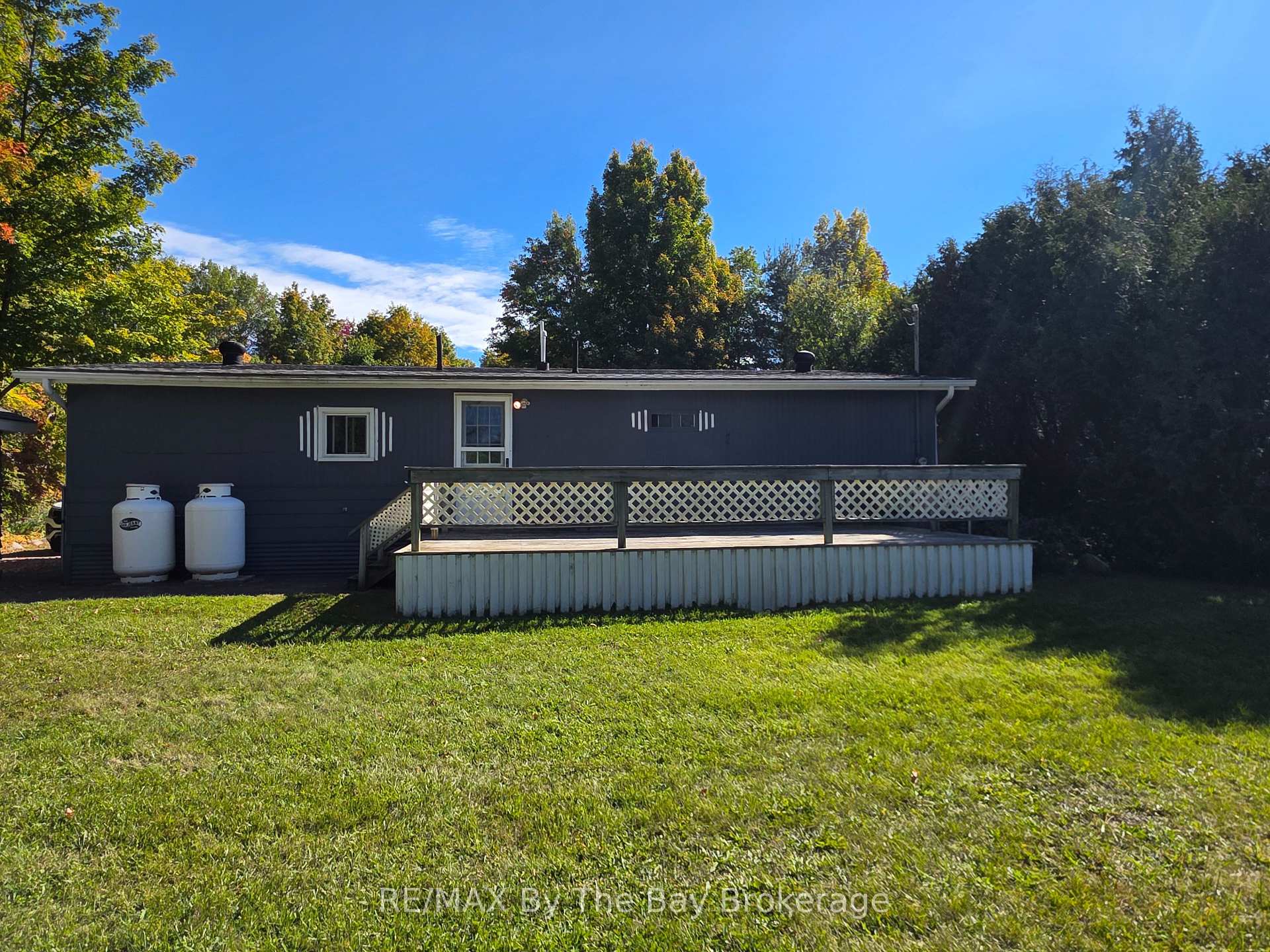 Photo 36 of 926 Brebeuf Road, Midland — HOMEH
