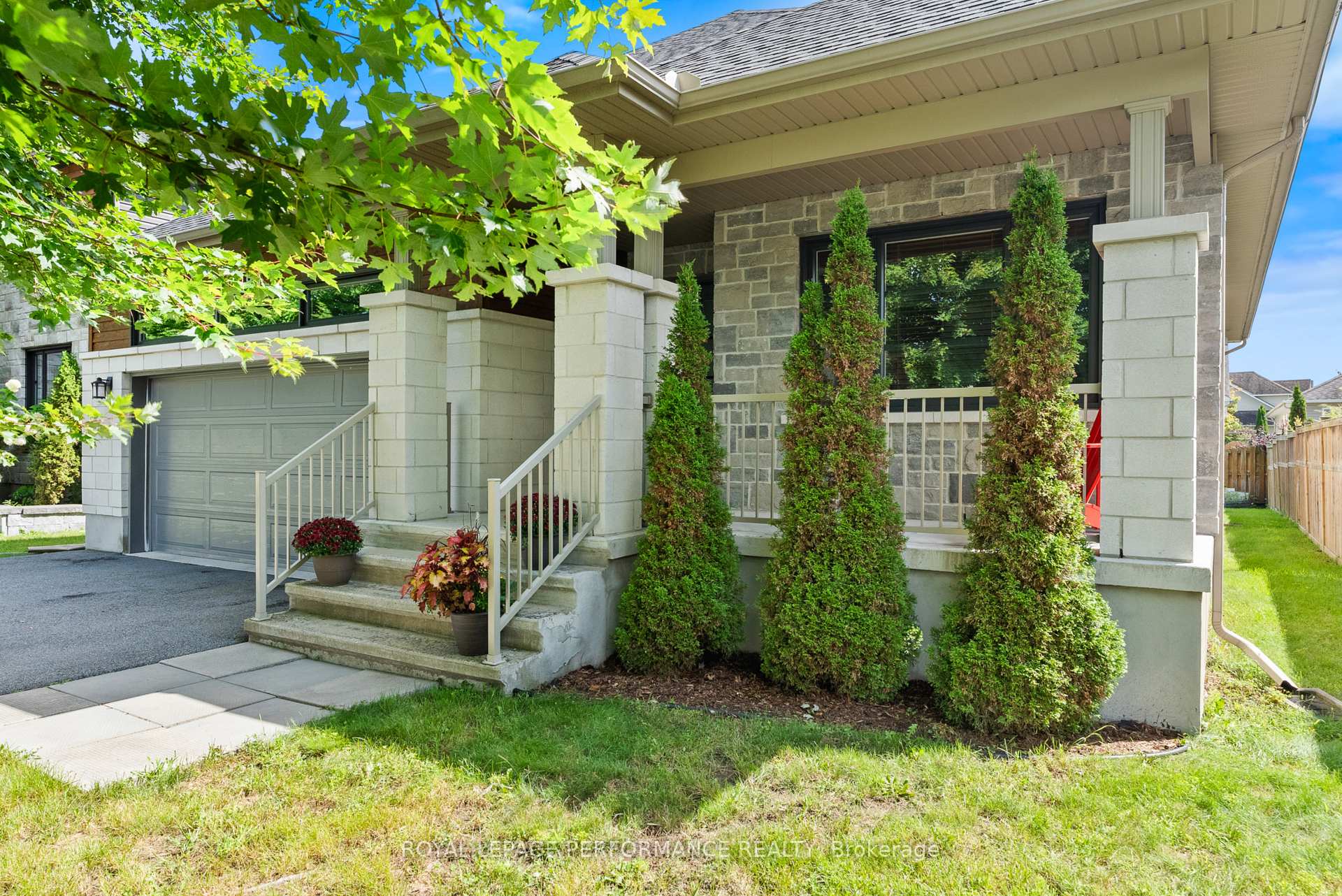 Photo 2 of 6 Brickyard Drive, Russell, Village of Russell — HOMEH