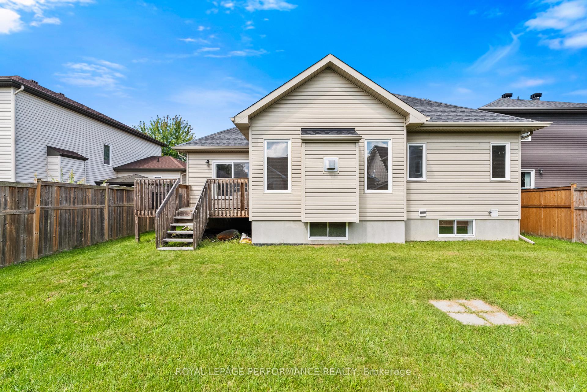 Photo 45 of 6 Brickyard Drive, Russell, Village of Russell — HOMEH