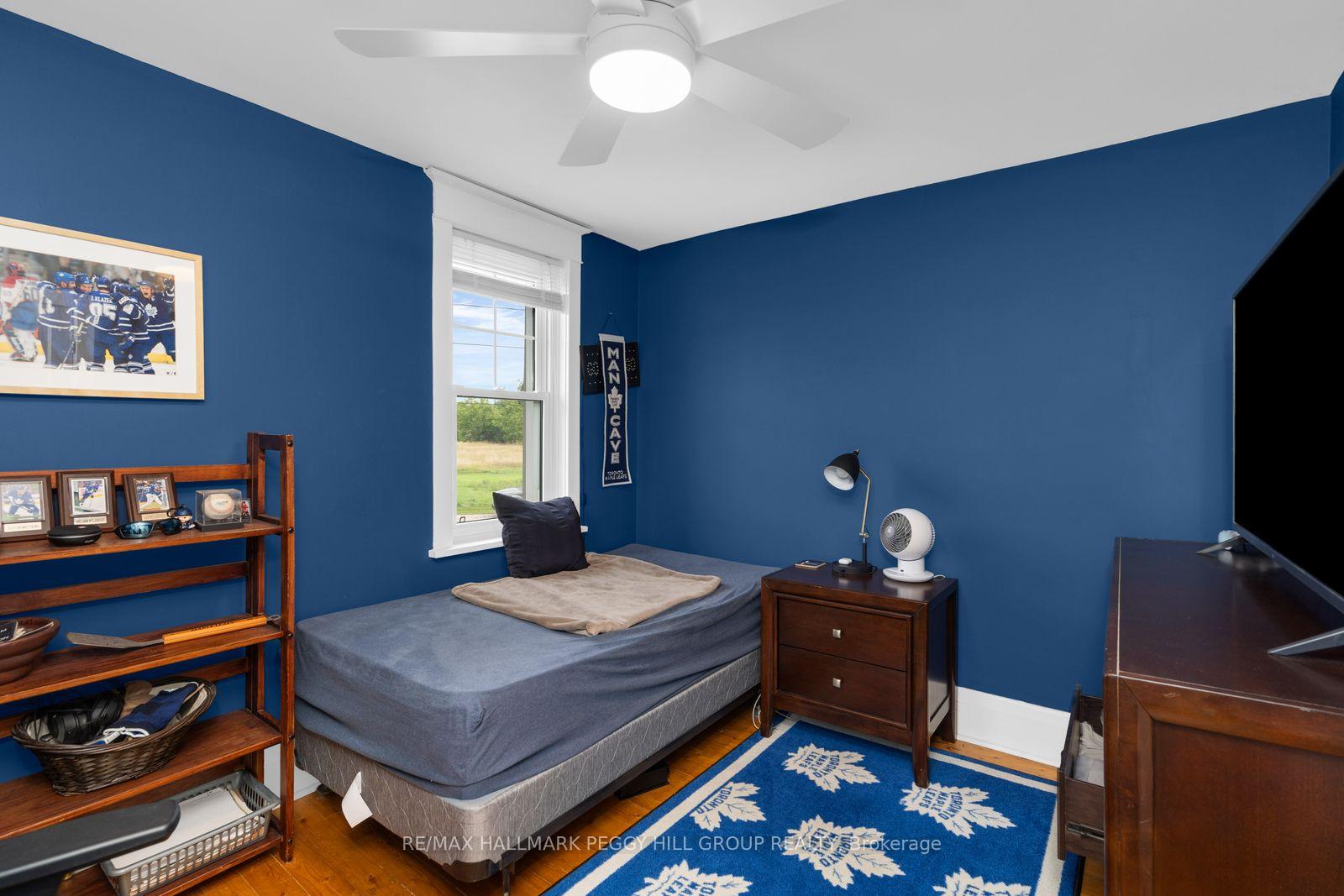 Photo 11 of 12 Beacon Road, Barrie, Holly — HOMEH