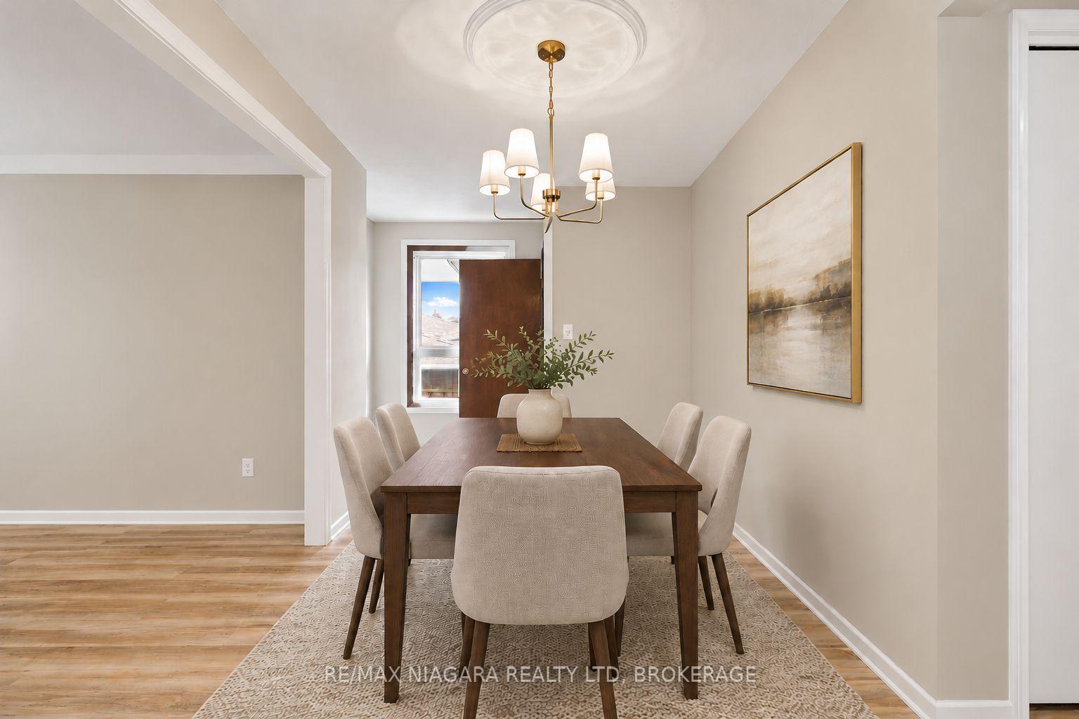 Photo 9 of 476 Scott Street, St. Catharines, Carlton/Bunting — HOMEH