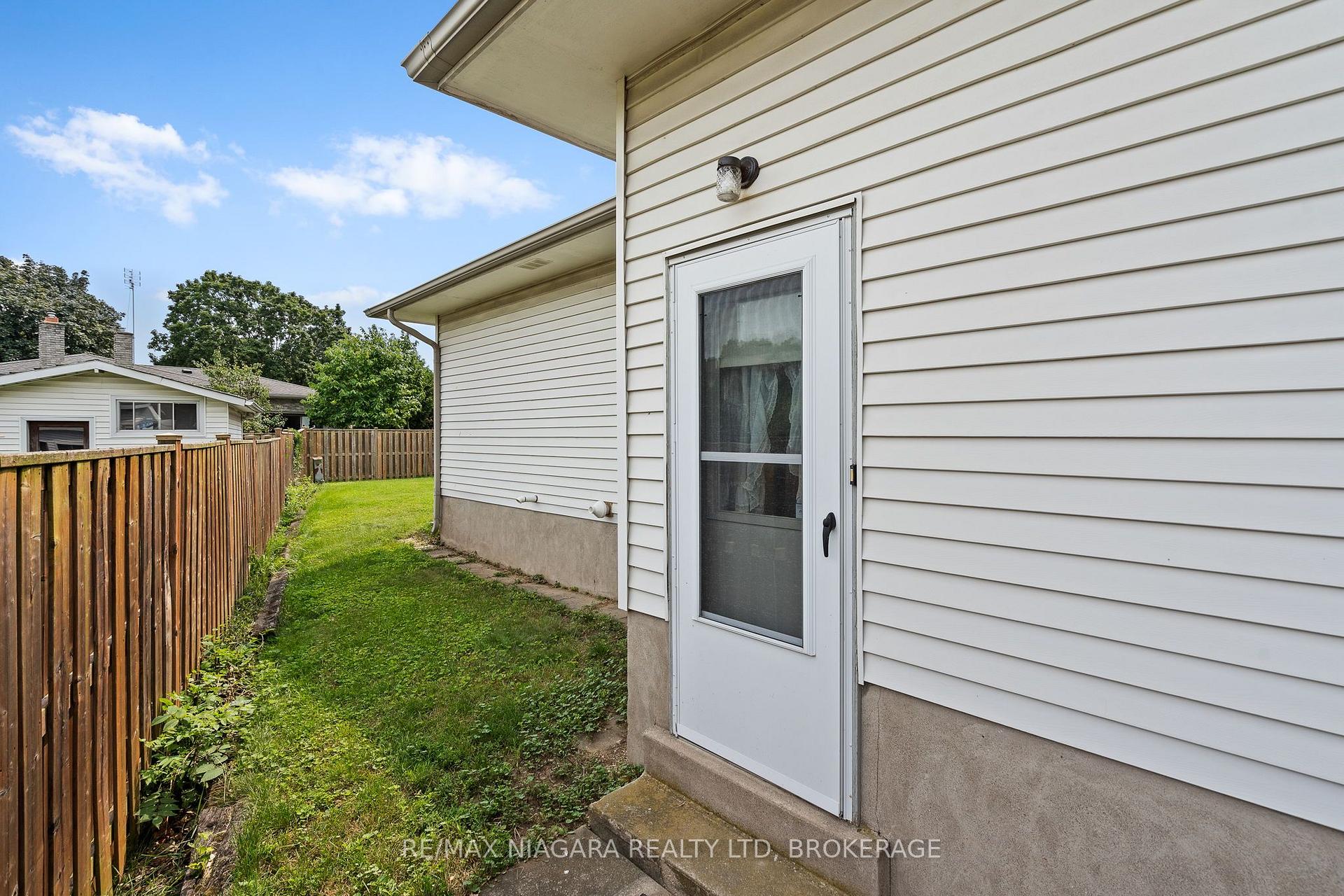 Photo 31 of 476 Scott Street, St. Catharines, Carlton/Bunting — HOMEH