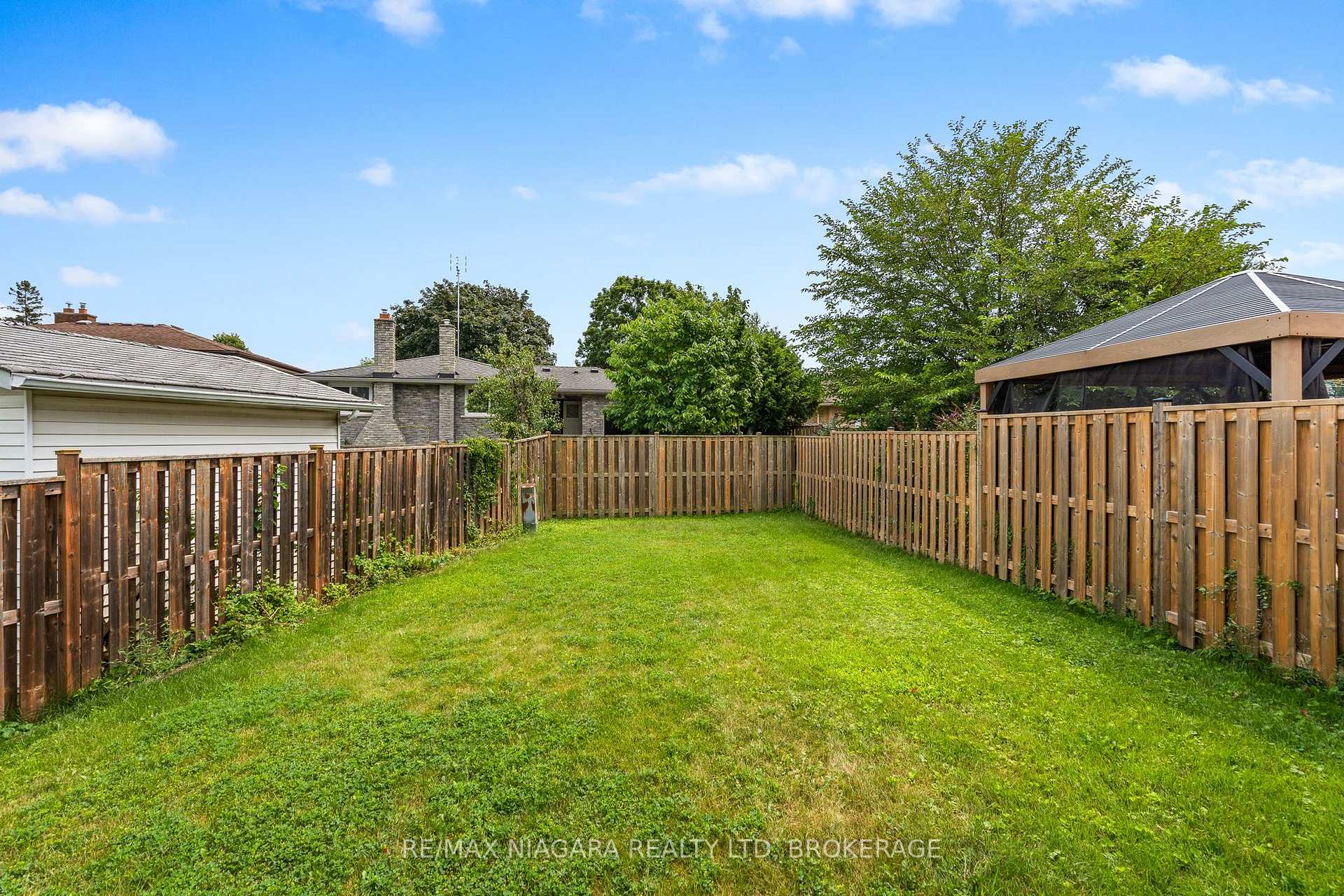 Photo 32 of 476 Scott Street, St. Catharines, Carlton/Bunting — HOMEH