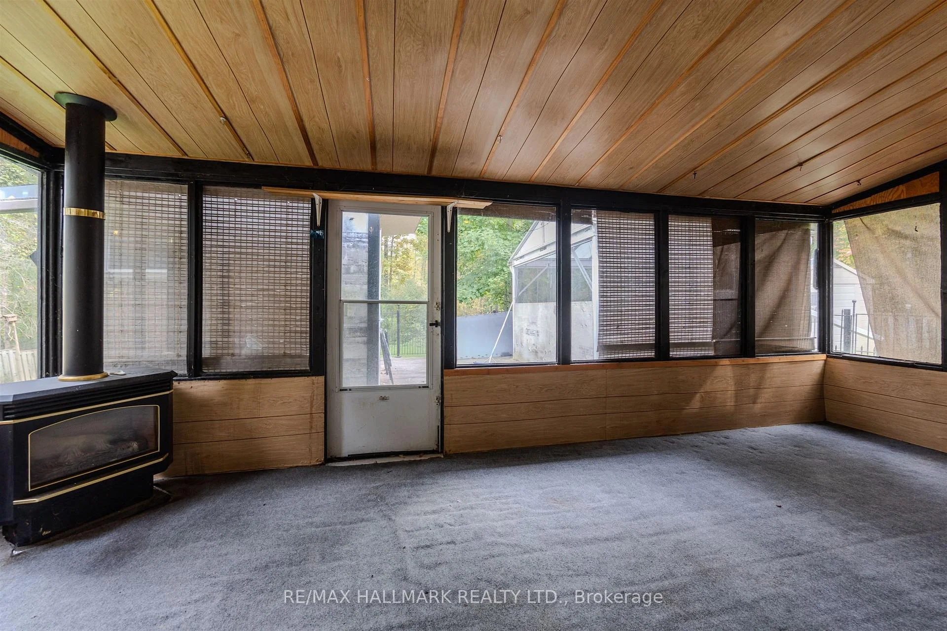 Photo 6 of 36 Summerhayes Crescent, Brantford, Mayfair — HOMEH