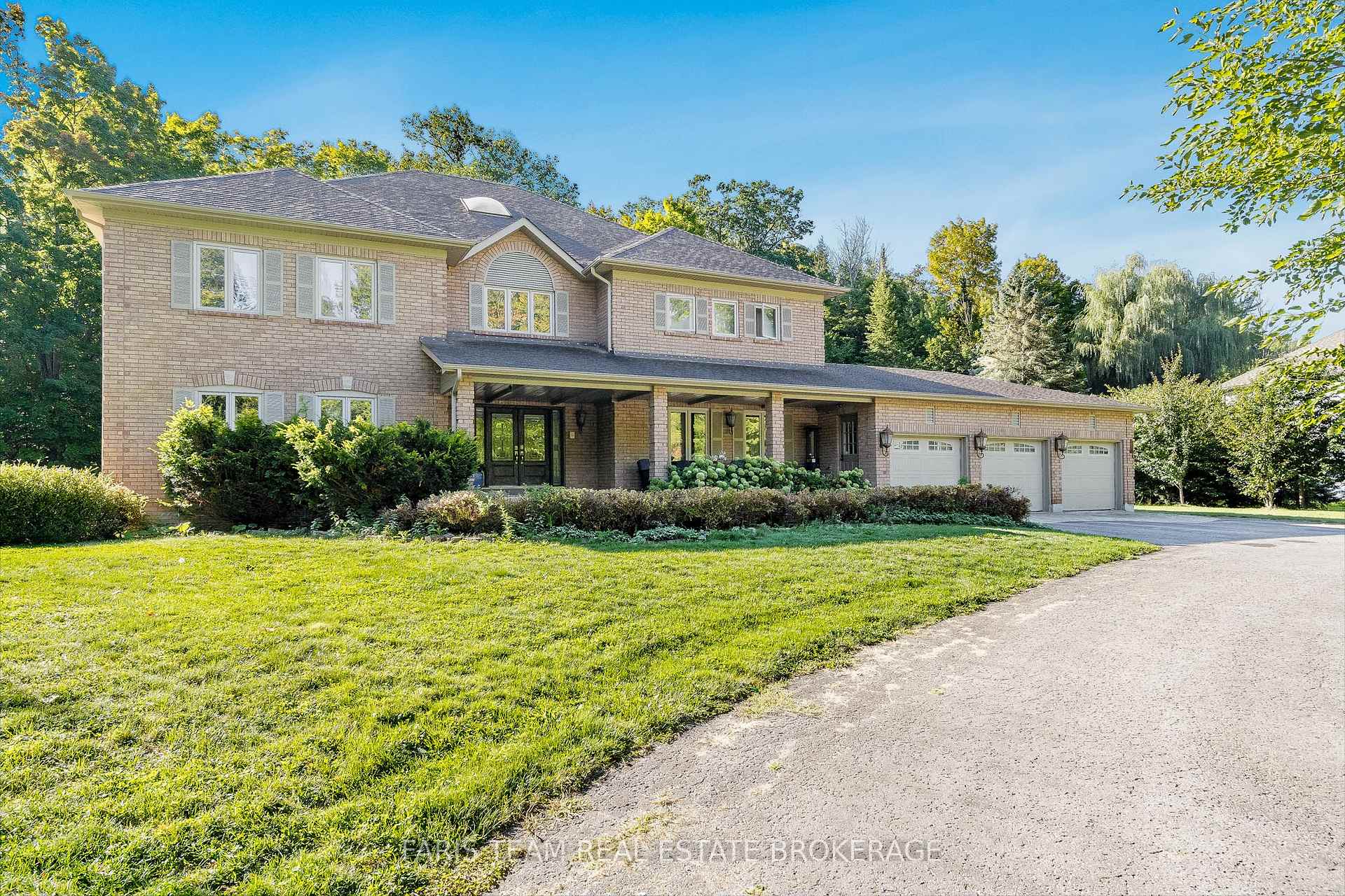 Photo 2 of 1762 Wilkinson Street, Innisfil, Rural Innisfil — HOMEH