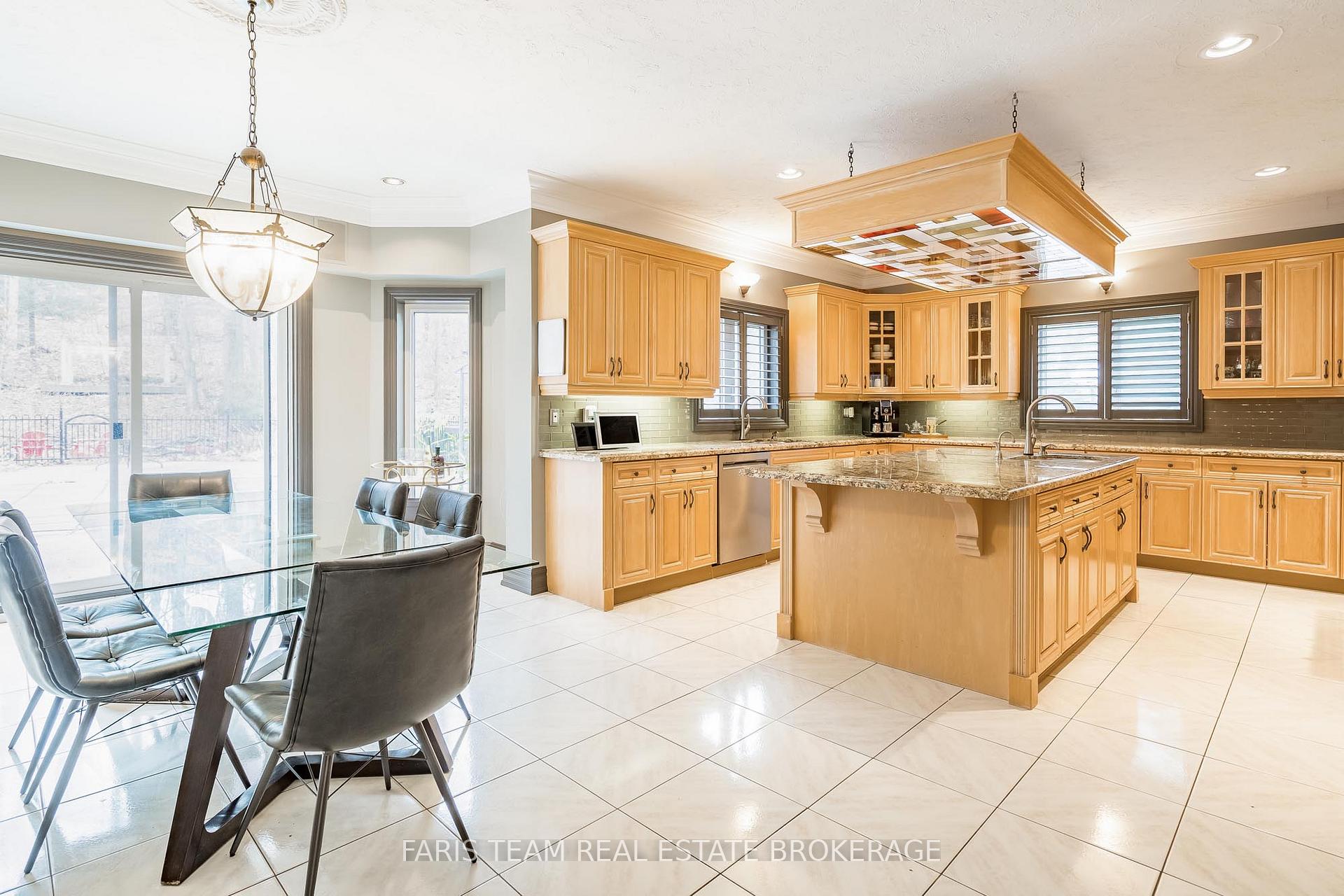 Photo 7 of 1762 Wilkinson Street, Innisfil, Rural Innisfil — HOMEH
