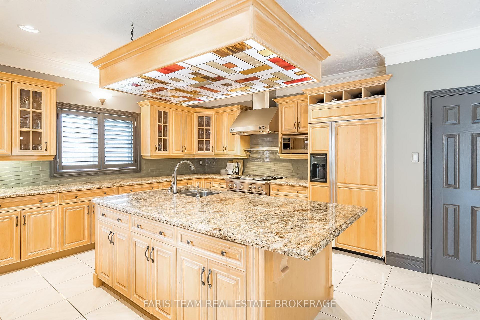 Photo 9 of 1762 Wilkinson Street, Innisfil, Rural Innisfil — HOMEH