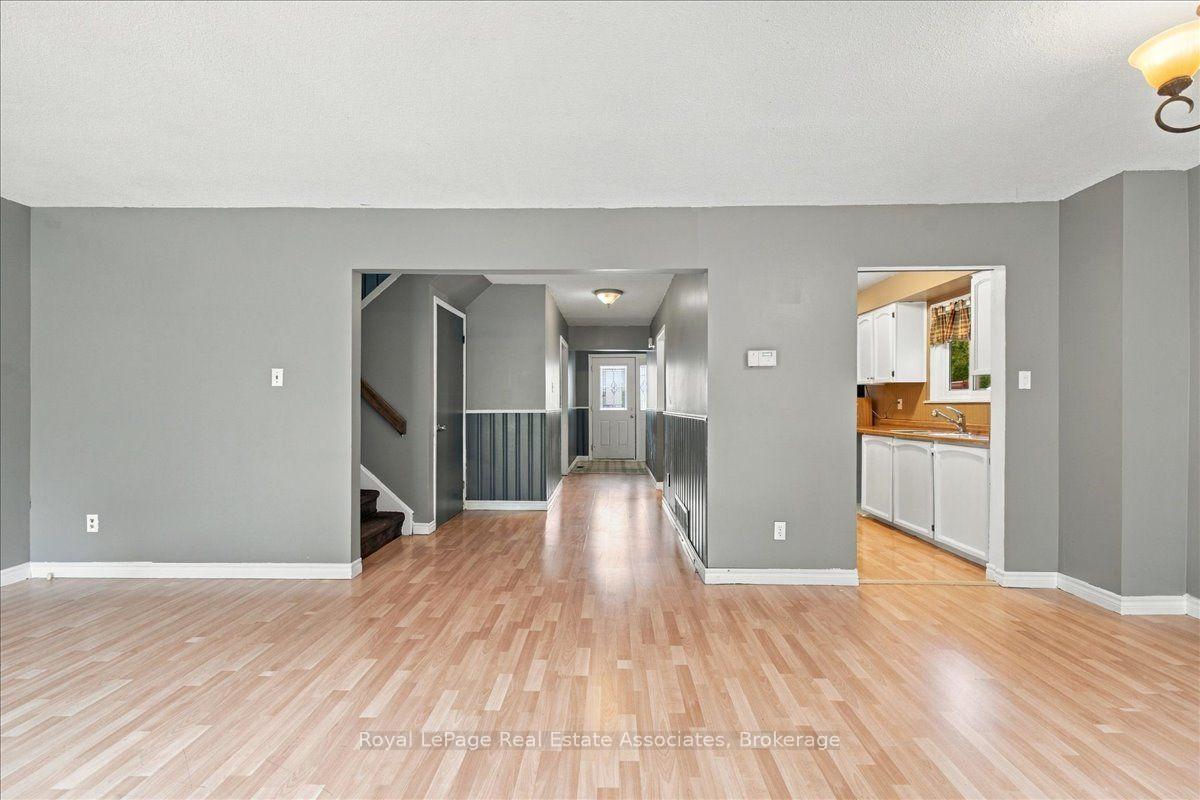 Photo 6 of 62 Alonna Street, Clarington, Bowmanville — HOMEH