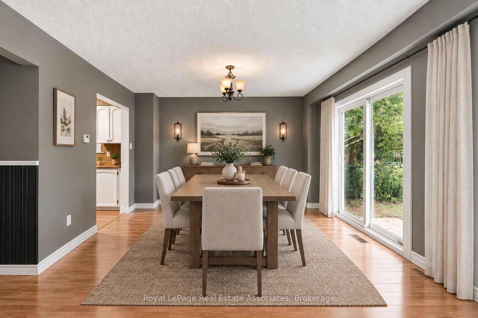 Photo 8 of 62 Alonna Street, Clarington, Bowmanville — HOMEH