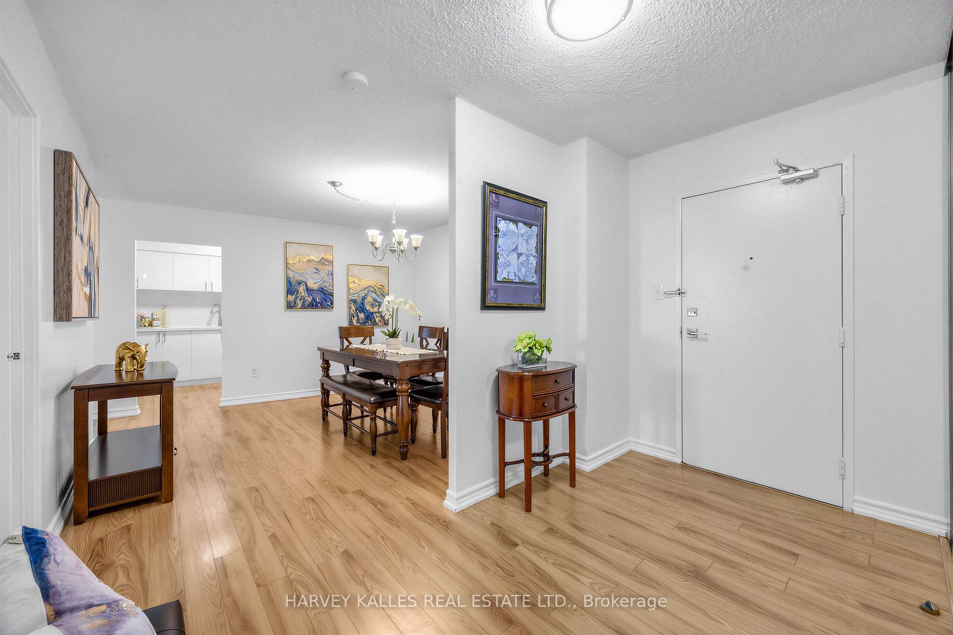 Photo 3 of Unit 1801, 100 Echo Point, Scarborough, L'Amoreaux — HOMEH
