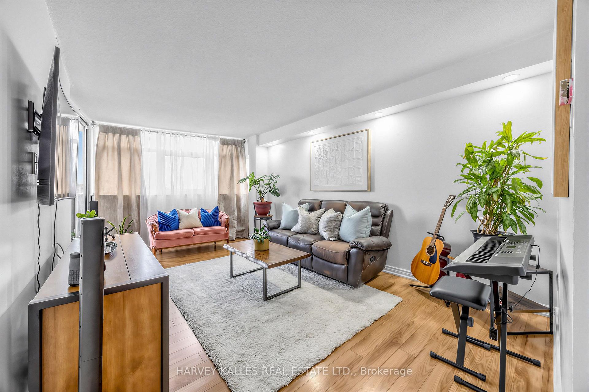 Photo 7 of Unit 1801, 100 Echo Point, Scarborough, L'Amoreaux — HOMEH