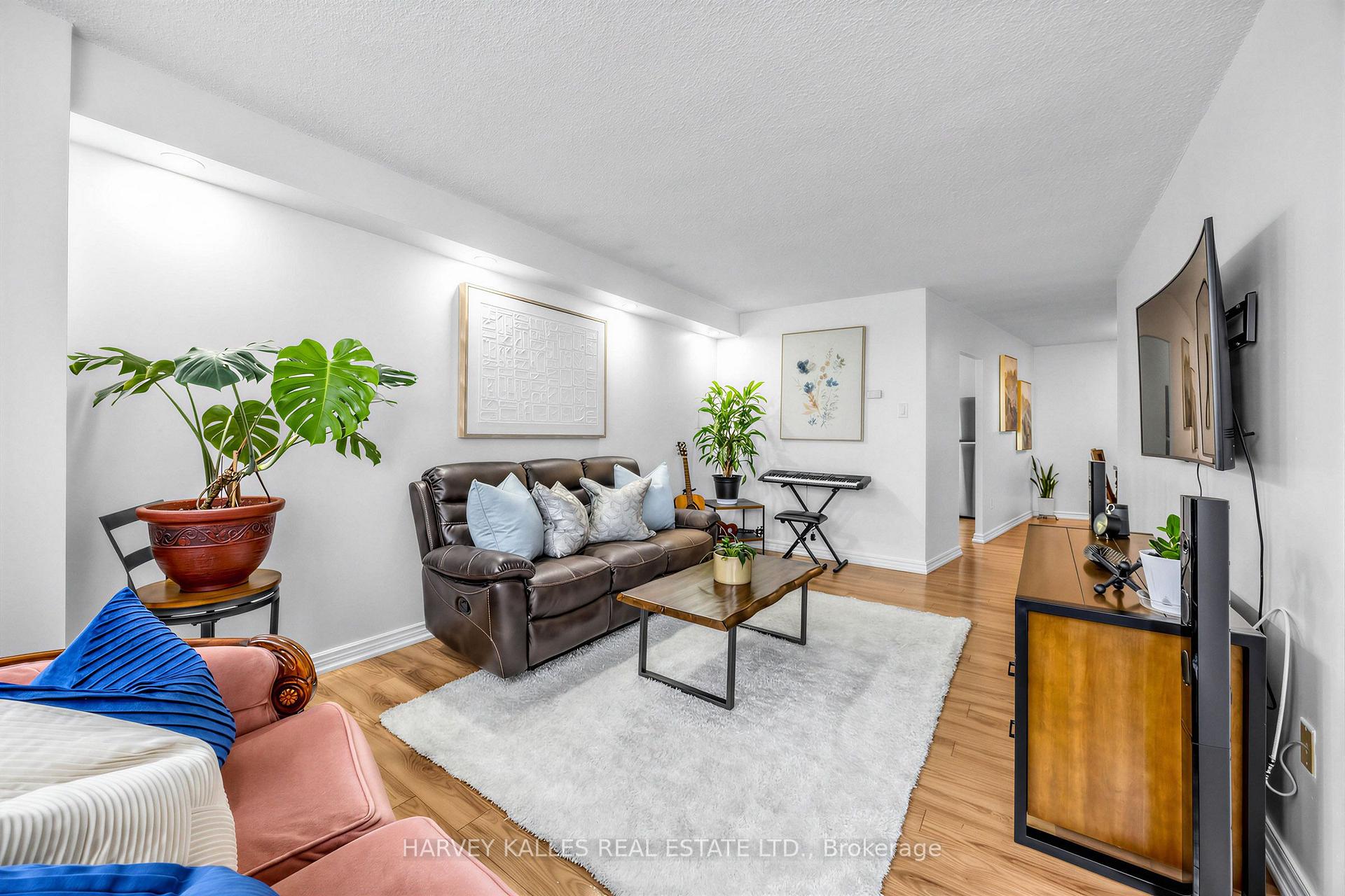 Photo 13 of Unit 1801, 100 Echo Point, Scarborough, L'Amoreaux — HOMEH