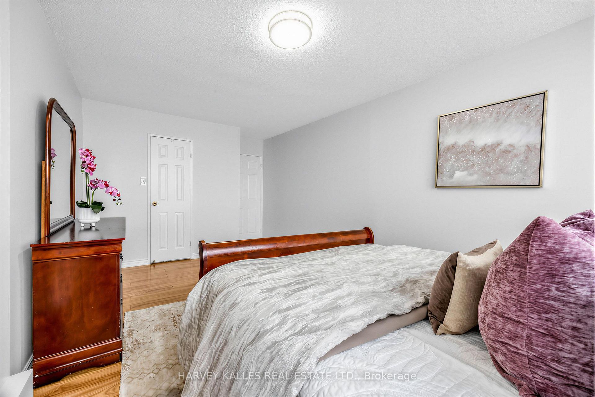 Photo 18 of Unit 1801, 100 Echo Point, Scarborough, L'Amoreaux — HOMEH