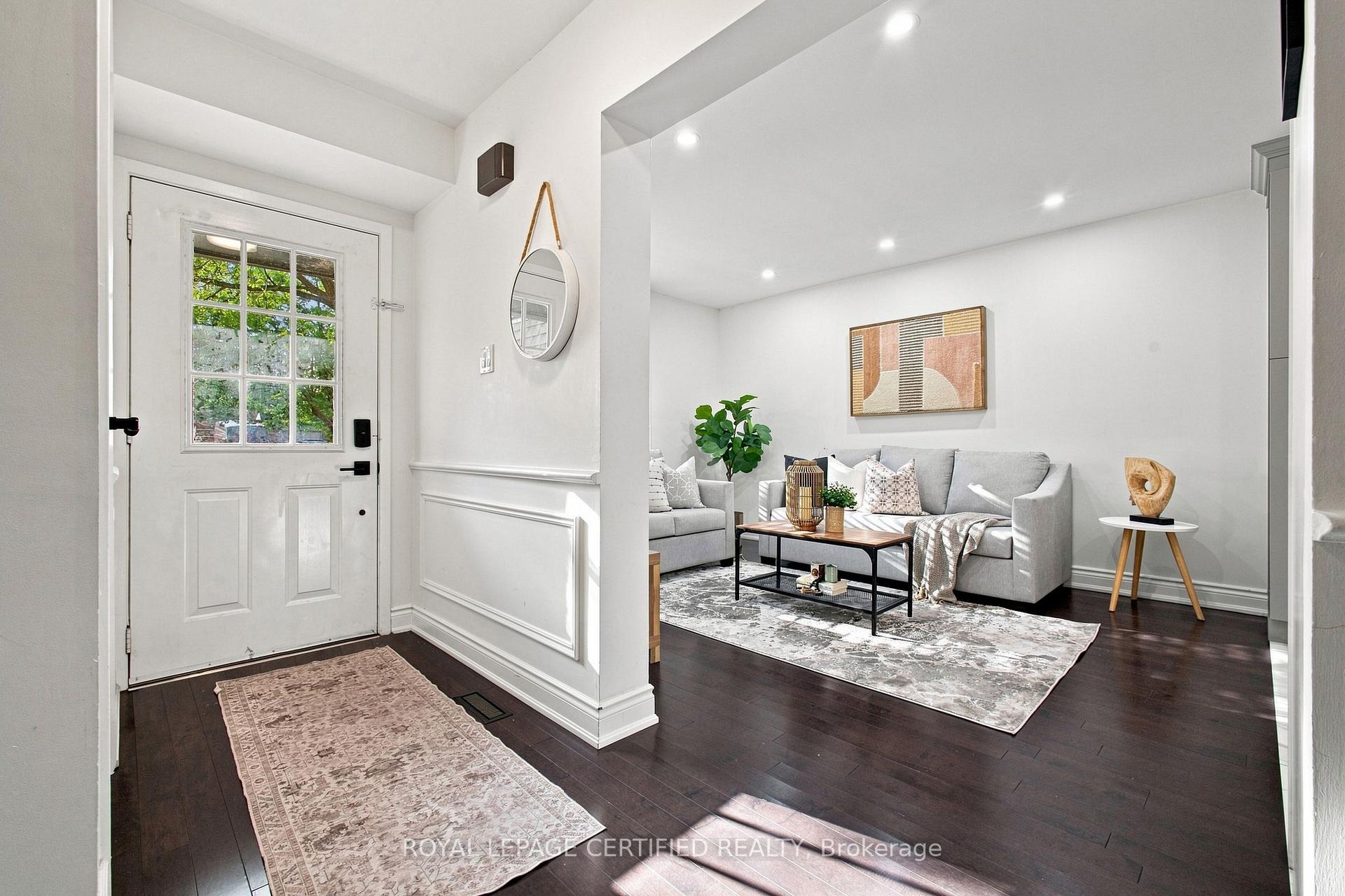 Photo 5 of 3029 Oslo Crescent, Mississauga, Meadowvale — HOMEH