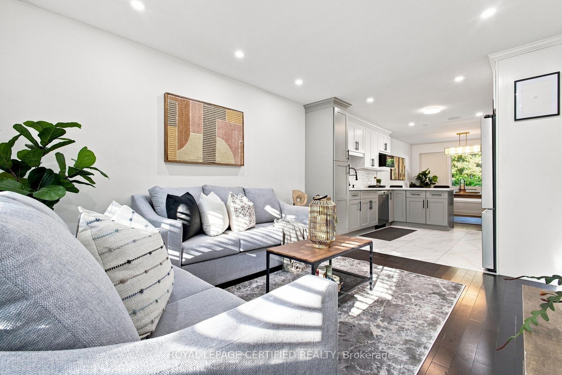Photo 9 of 3029 Oslo Crescent, Mississauga, Meadowvale — HOMEH