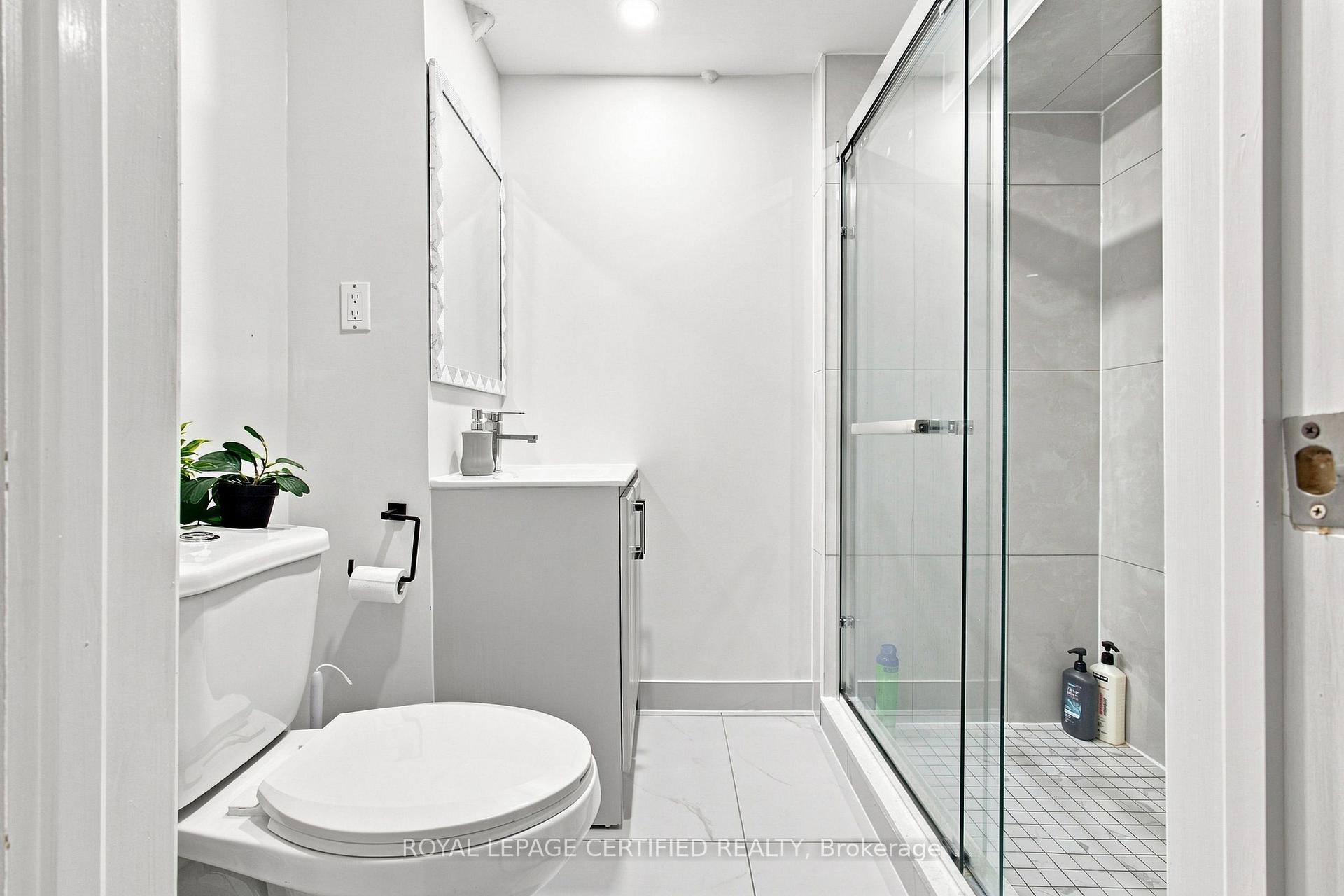 Photo 36 of 3029 Oslo Crescent, Mississauga, Meadowvale — HOMEH