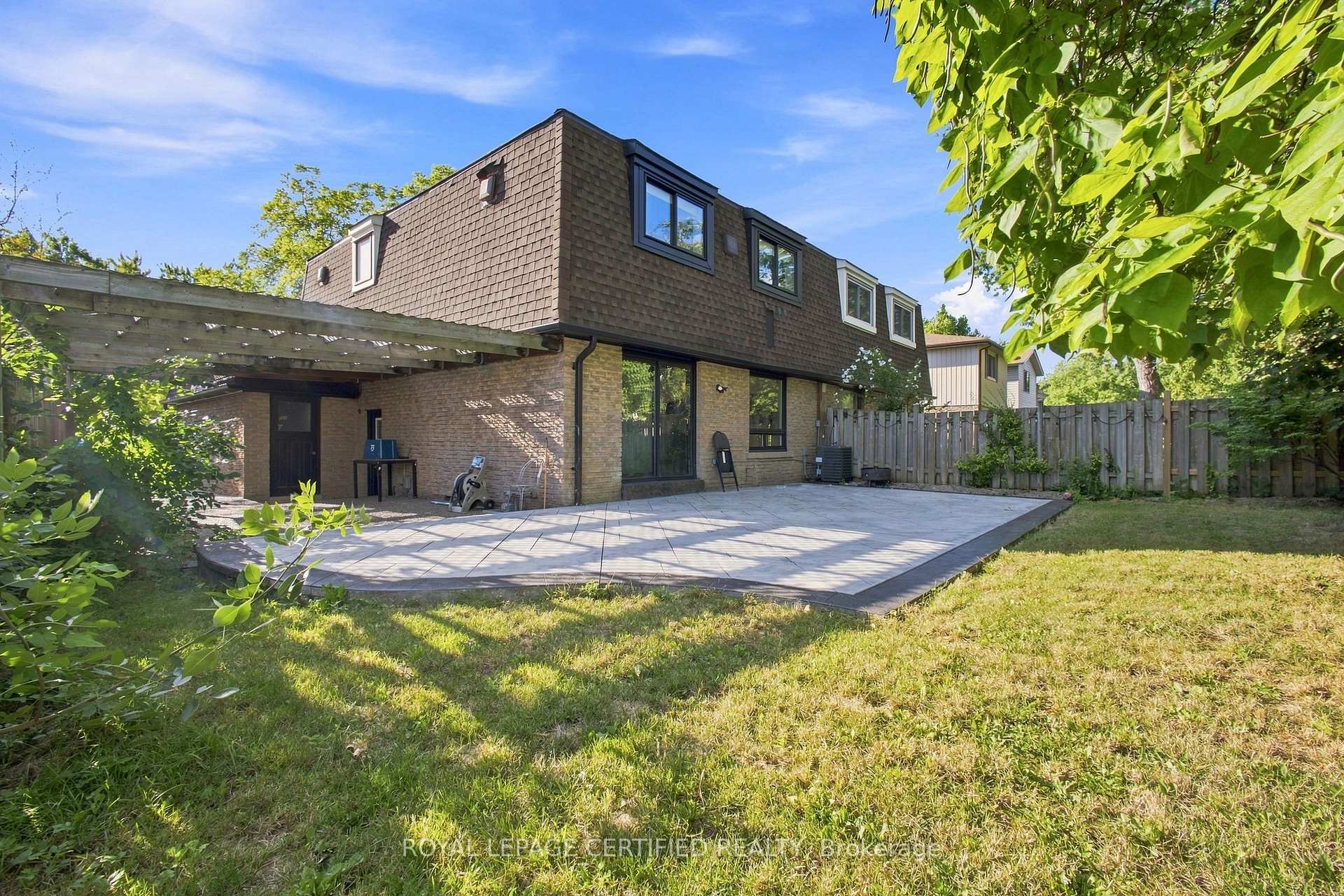 Photo 41 of 3029 Oslo Crescent, Mississauga, Meadowvale — HOMEH