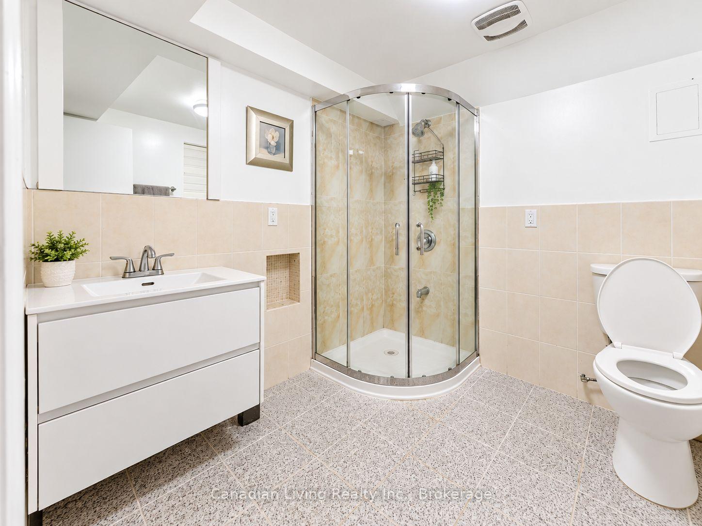 Photo 15 of 60 Scotney Grove, Scarborough, Malvern — HOMEH