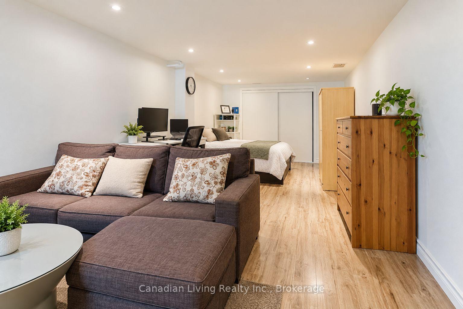 Photo 34 of 60 Scotney Grove, Scarborough, Malvern — HOMEH