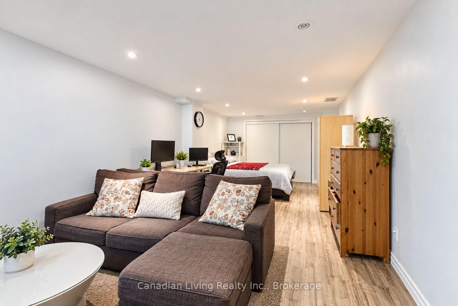 Photo 35 of 60 Scotney Grove, Scarborough, Malvern — HOMEH