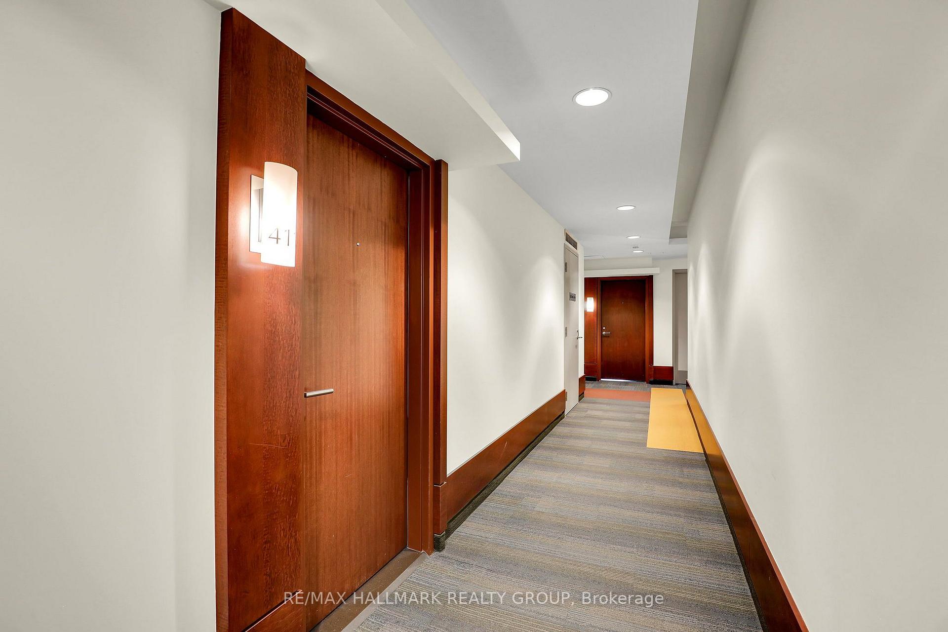 Photo 3 of Unit 411, 575 Byron Avenue, Ottawa, McKellar/Highland — HOMEH