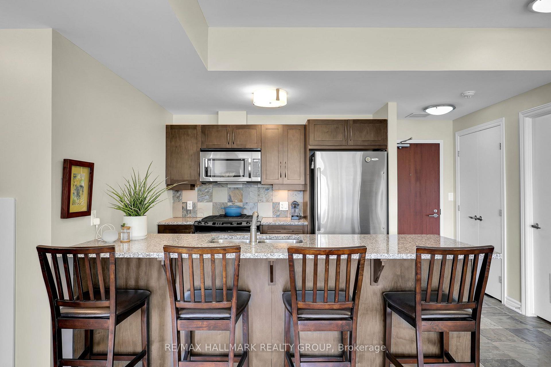 Photo 6 of Unit 411, 575 Byron Avenue, Ottawa, McKellar/Highland — HOMEH