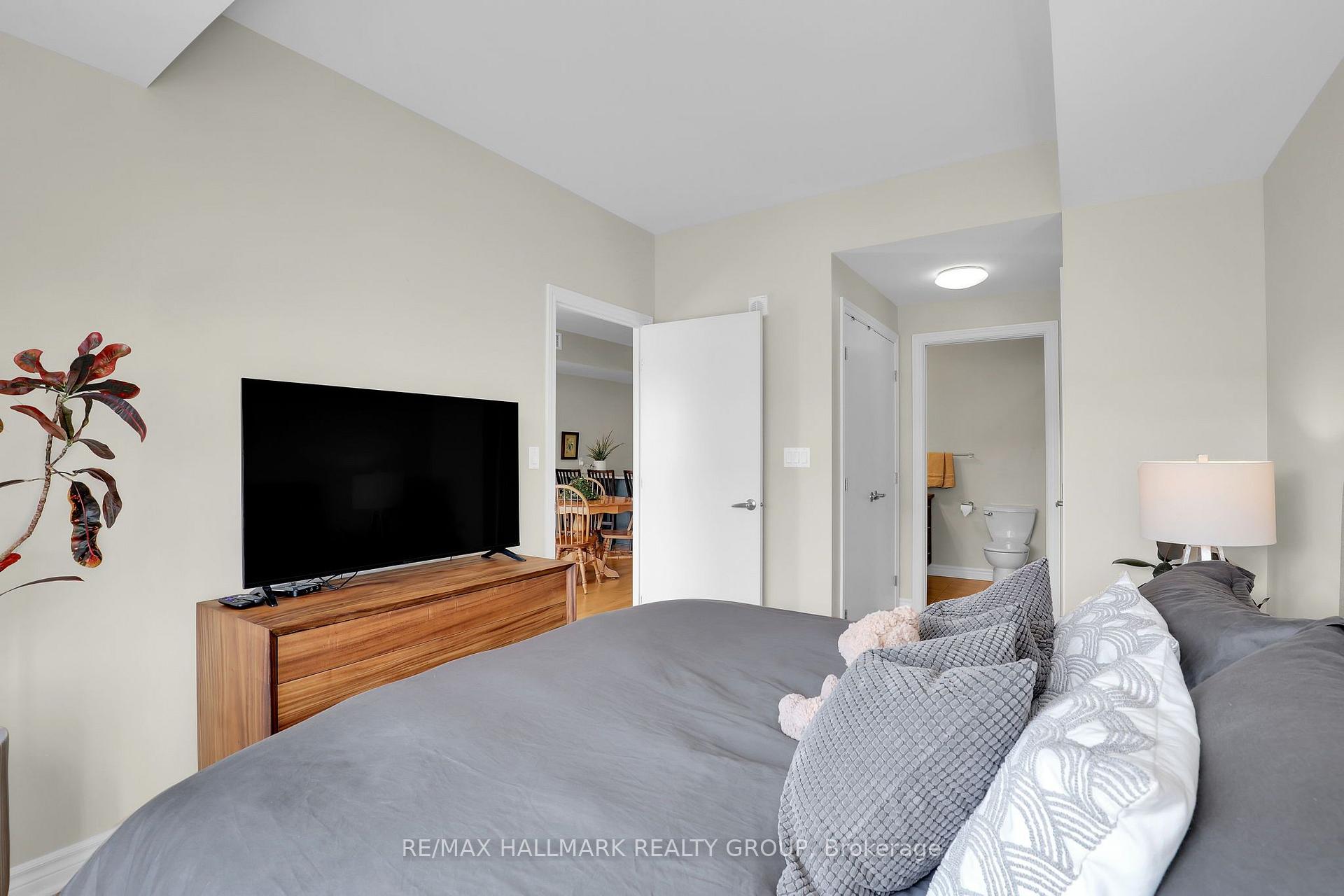 Photo 13 of Unit 411, 575 Byron Avenue, Ottawa, McKellar/Highland — HOMEH