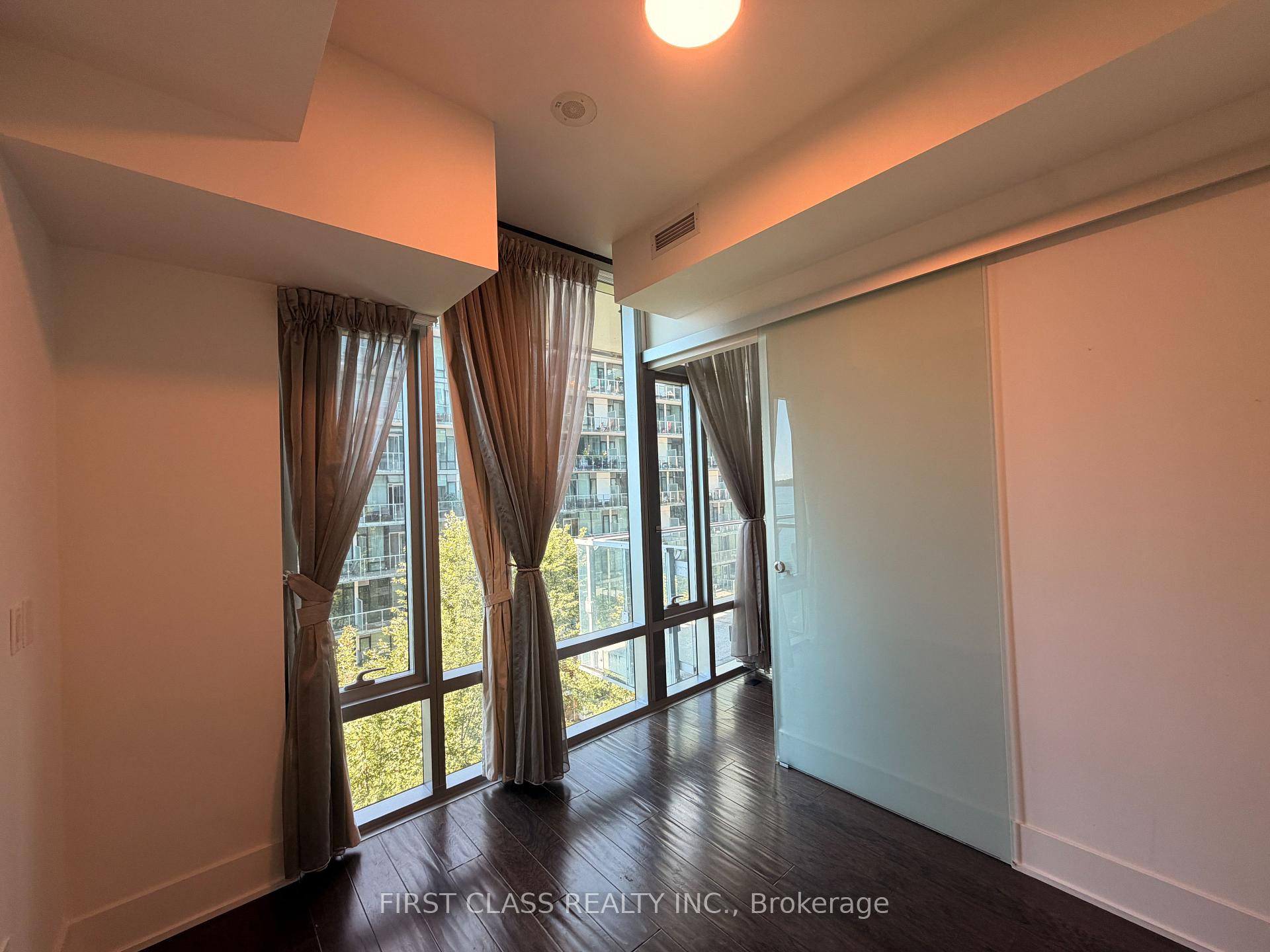 Photo 15 of Unit 625, 39 Queens Quay E, Toronto, Waterfront Communities — HOMEH