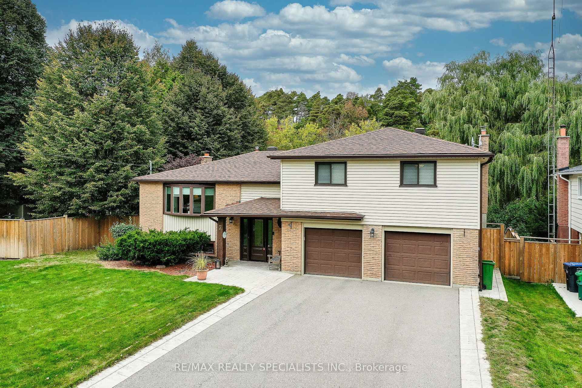Photo 3 of 7 Orsi Road, Caledon, Caledon East — HOMEH