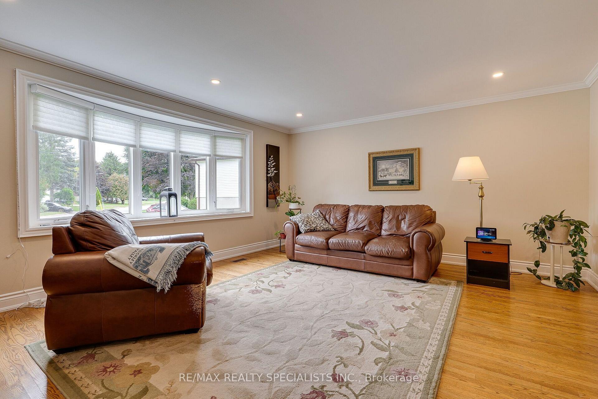 Photo 9 of 7 Orsi Road, Caledon, Caledon East — HOMEH