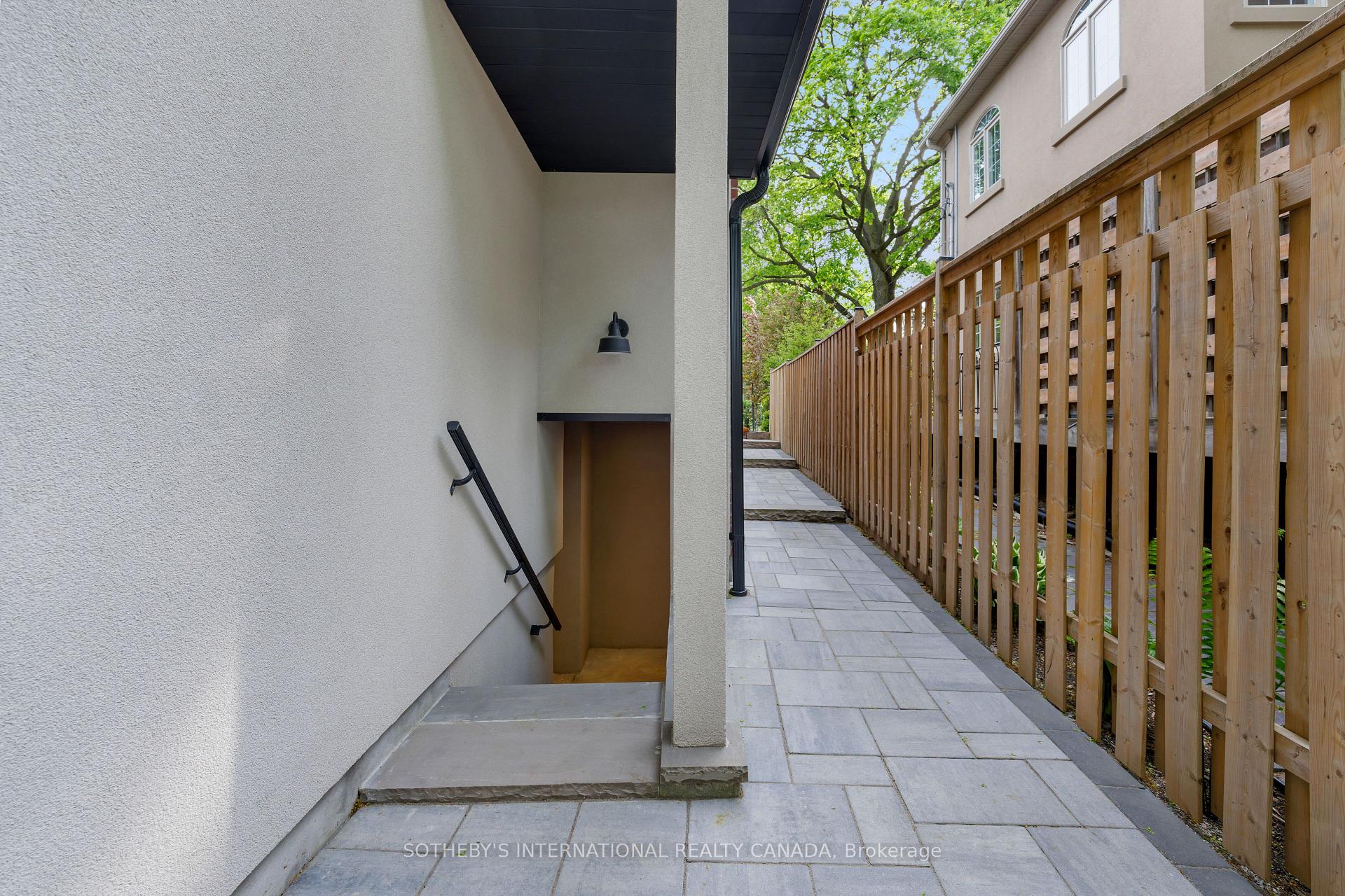 Photo 45 of 57 Burnhamthorpe Park Boulevard, Etobicoke, Islington-City Centre West — HOMEH