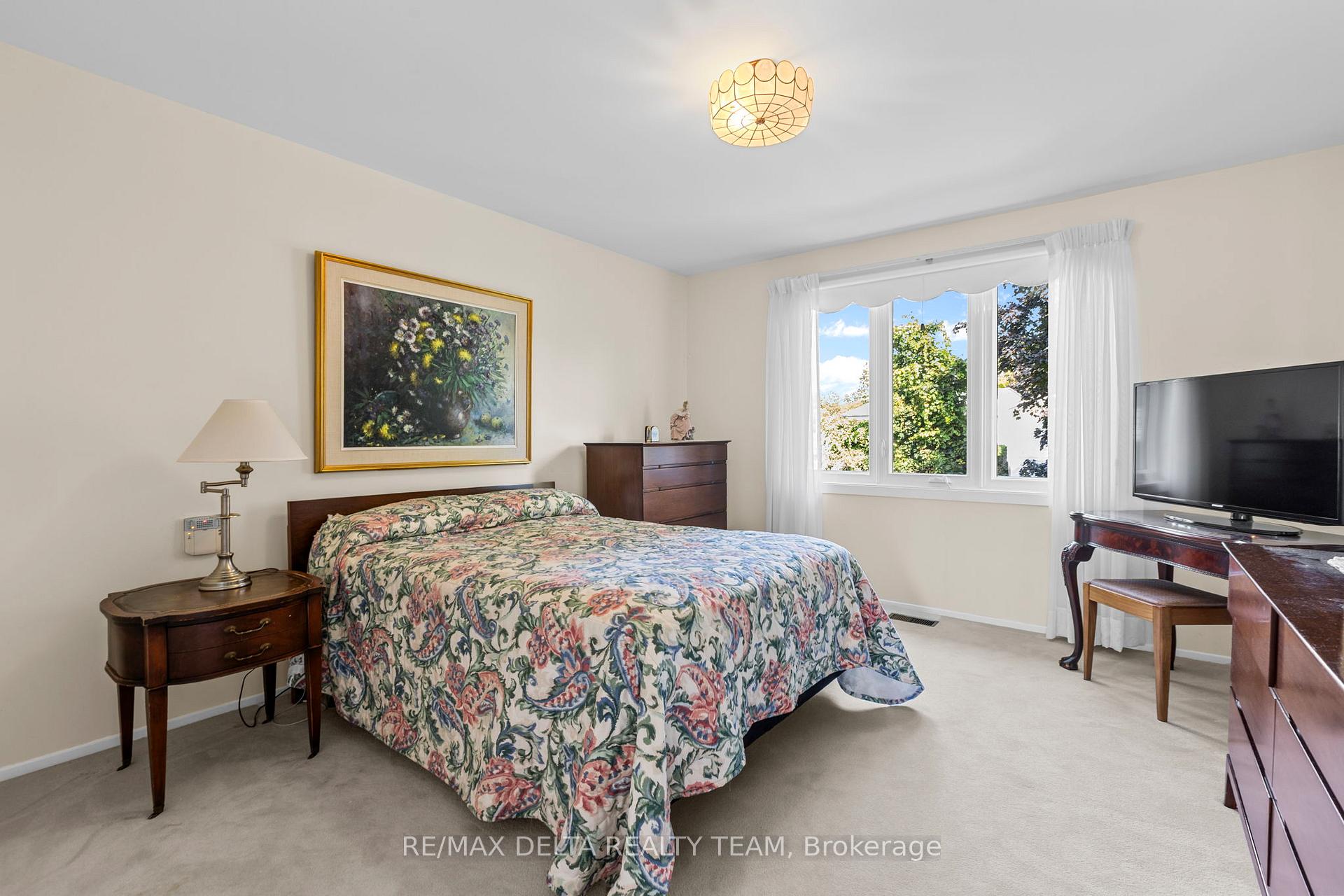 Photo 23 of 11 Garand Place, Ottawa, Guildwood Estates - Urbandale Acres — HOMEH