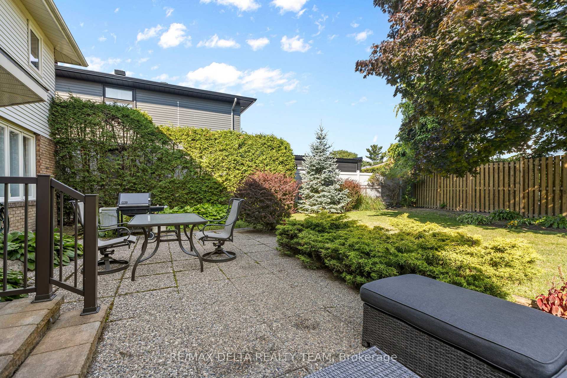 Photo 30 of 11 Garand Place, Ottawa, Guildwood Estates - Urbandale Acres — HOMEH