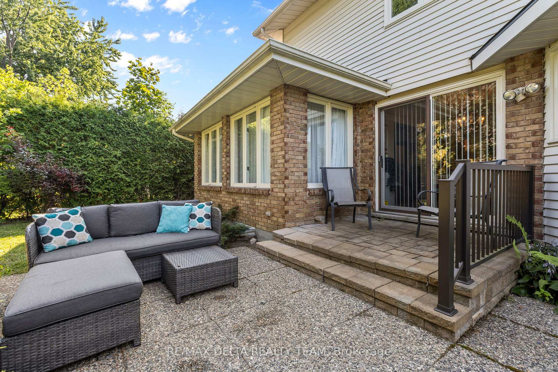 Photo 31 of 11 Garand Place, Ottawa, Guildwood Estates - Urbandale Acres — HOMEH
