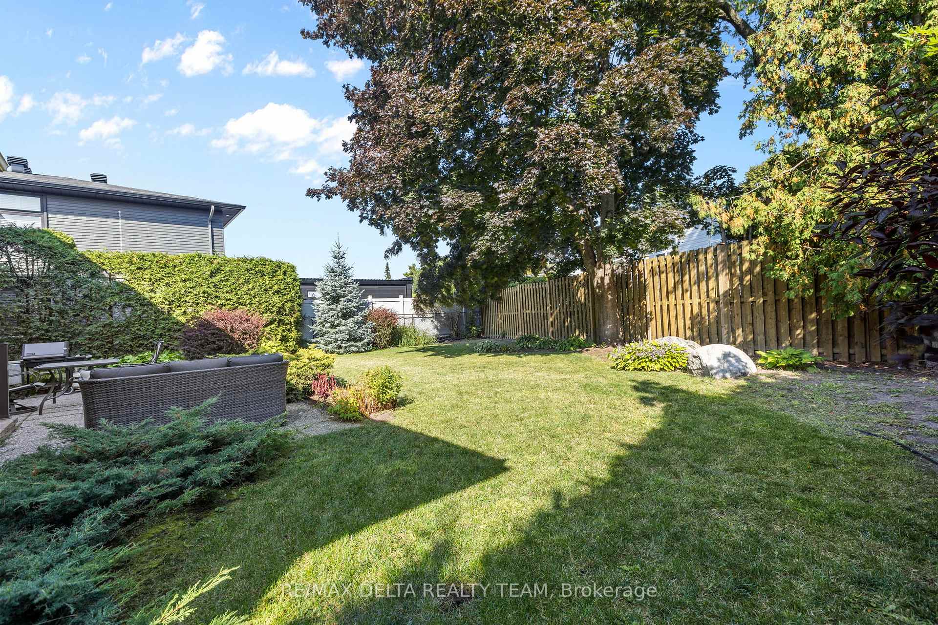 Photo 33 of 11 Garand Place, Ottawa, Guildwood Estates - Urbandale Acres — HOMEH