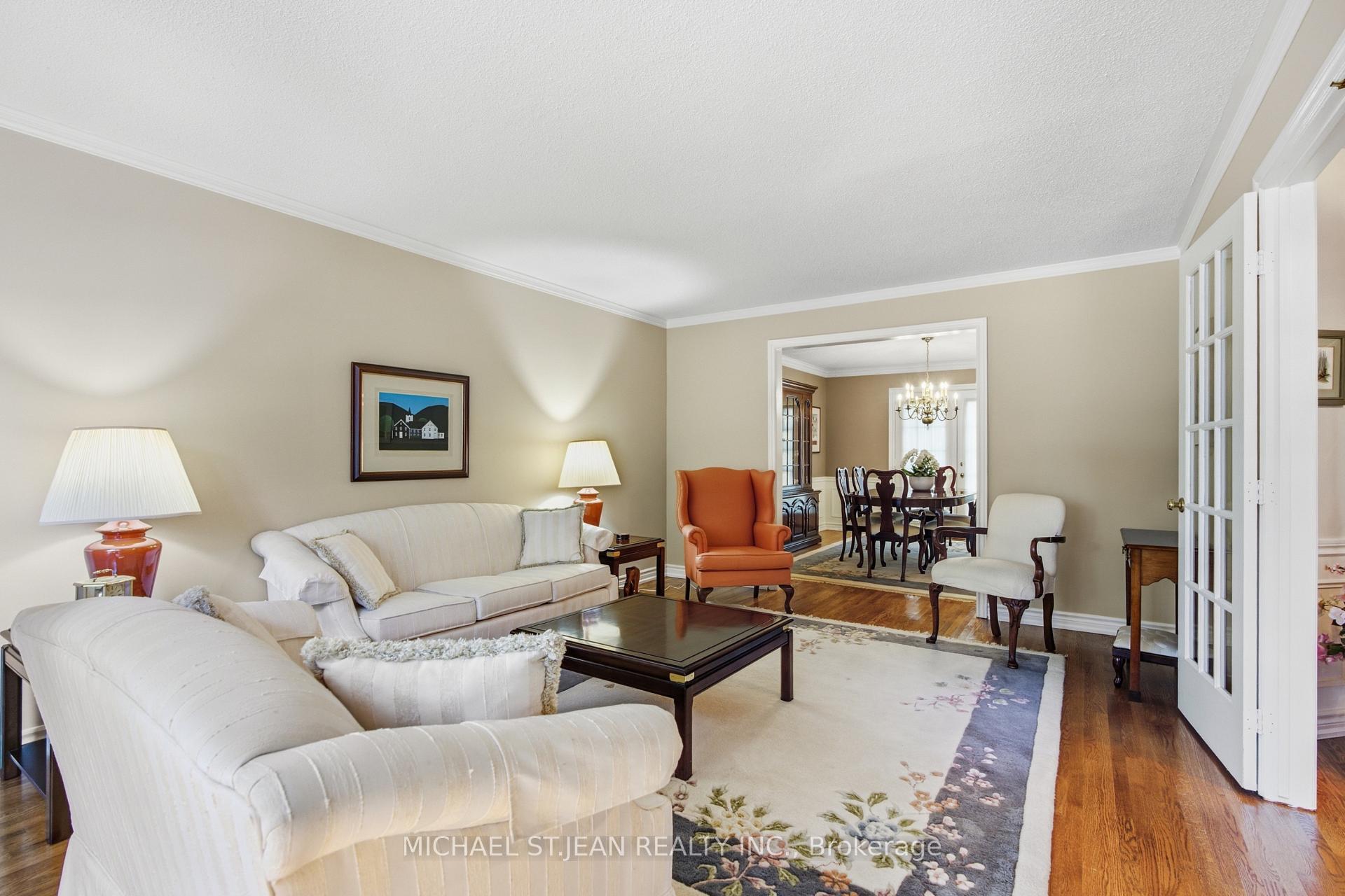Photo 11 of 152 Seymour Drive, Hamilton, Ancaster — HOMEH