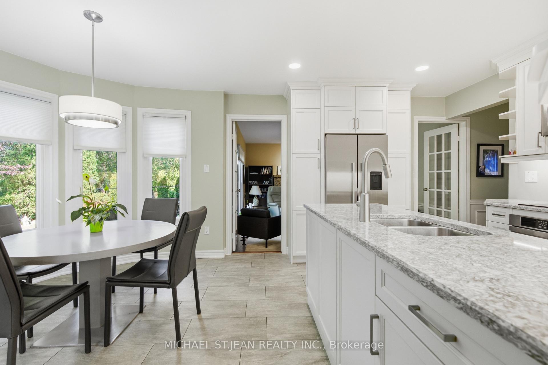 Photo 15 of 152 Seymour Drive, Hamilton, Ancaster — HOMEH