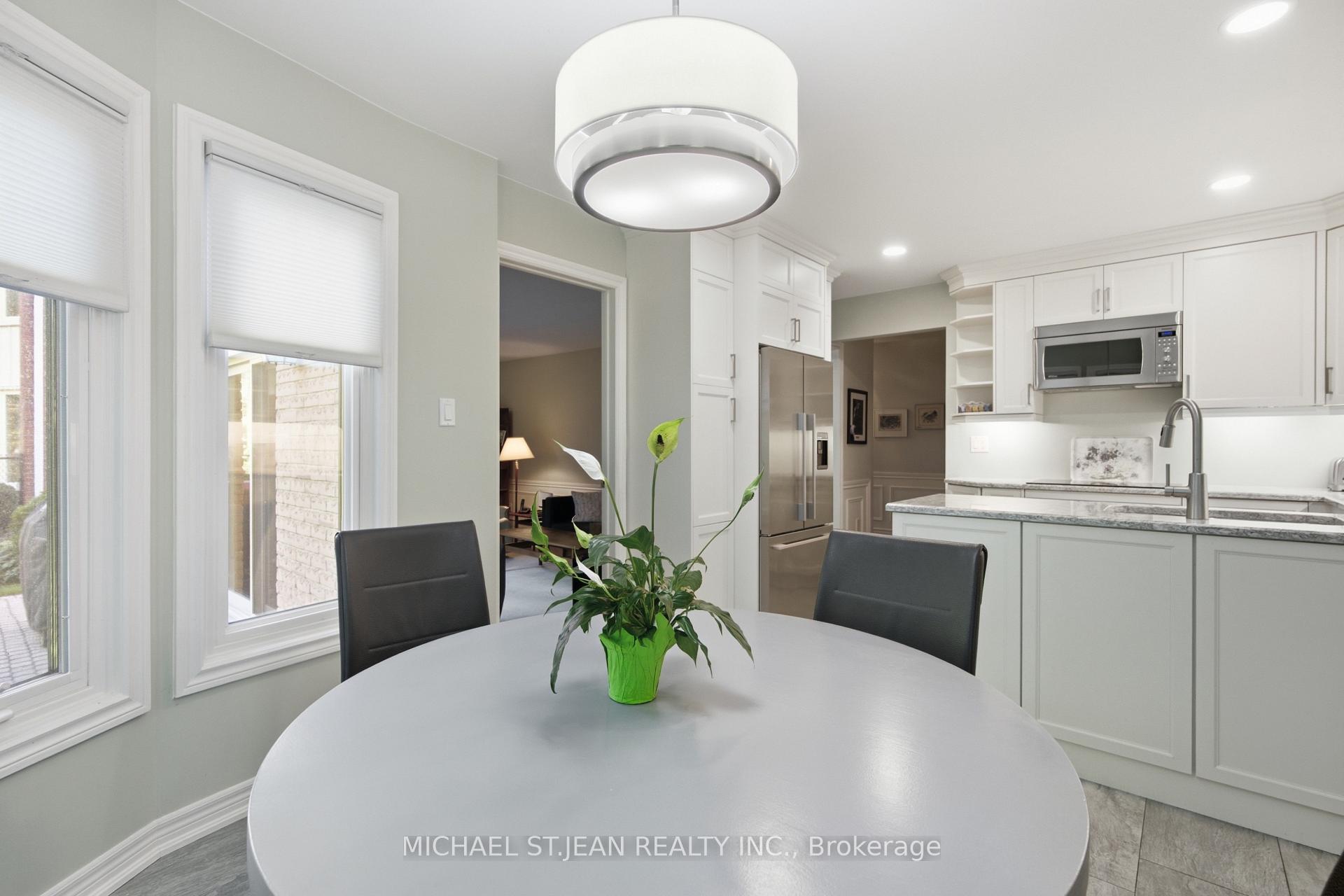 Photo 16 of 152 Seymour Drive, Hamilton, Ancaster — HOMEH