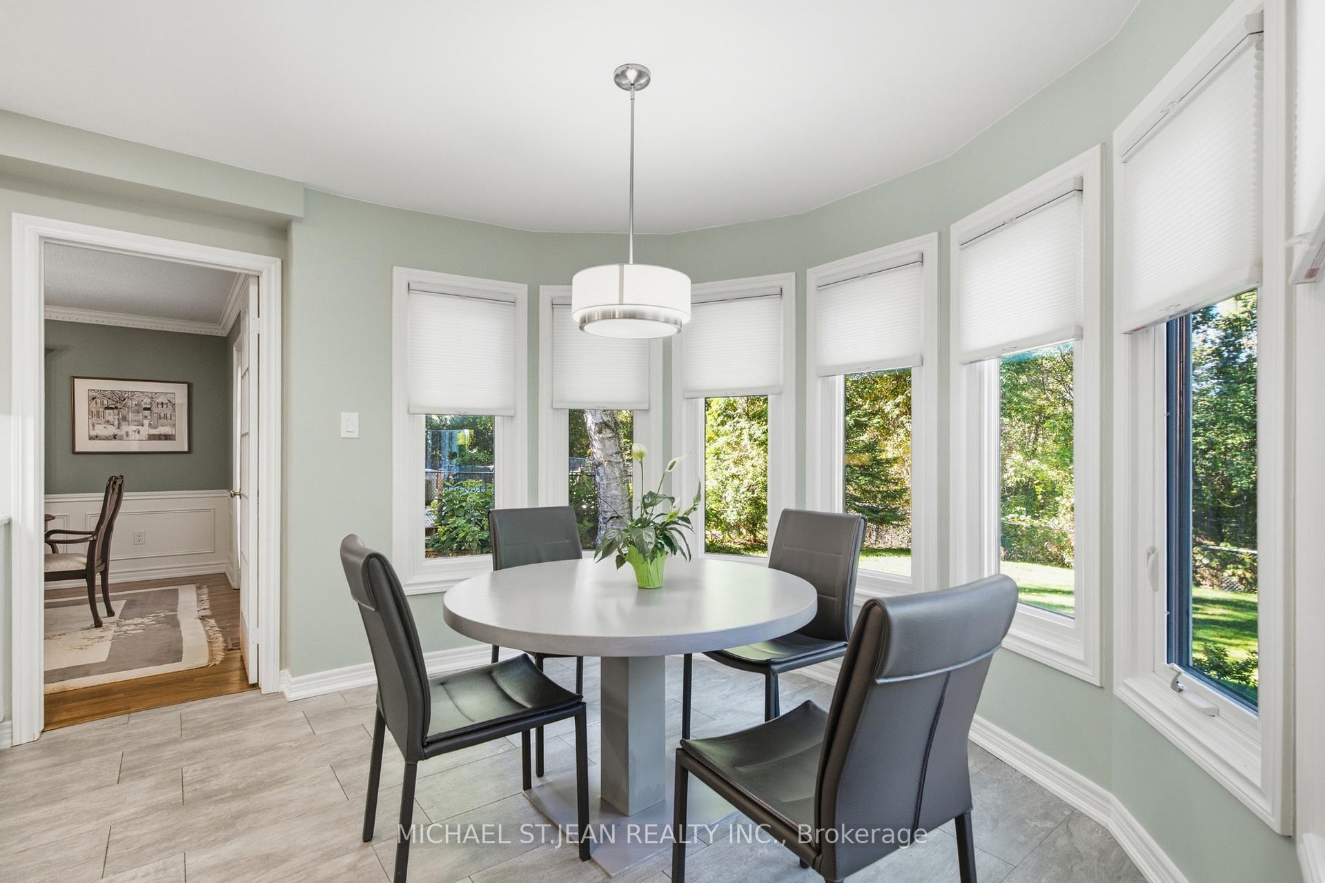 Photo 17 of 152 Seymour Drive, Hamilton, Ancaster — HOMEH