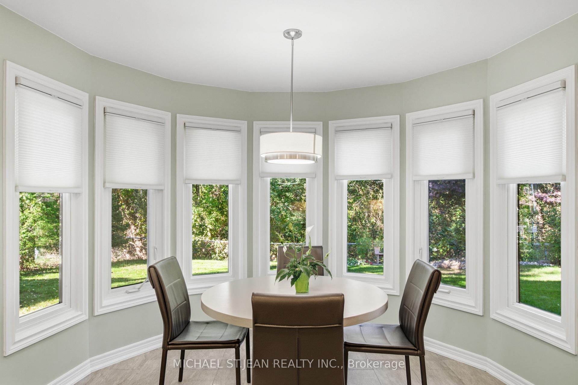 Photo 21 of 152 Seymour Drive, Hamilton, Ancaster — HOMEH