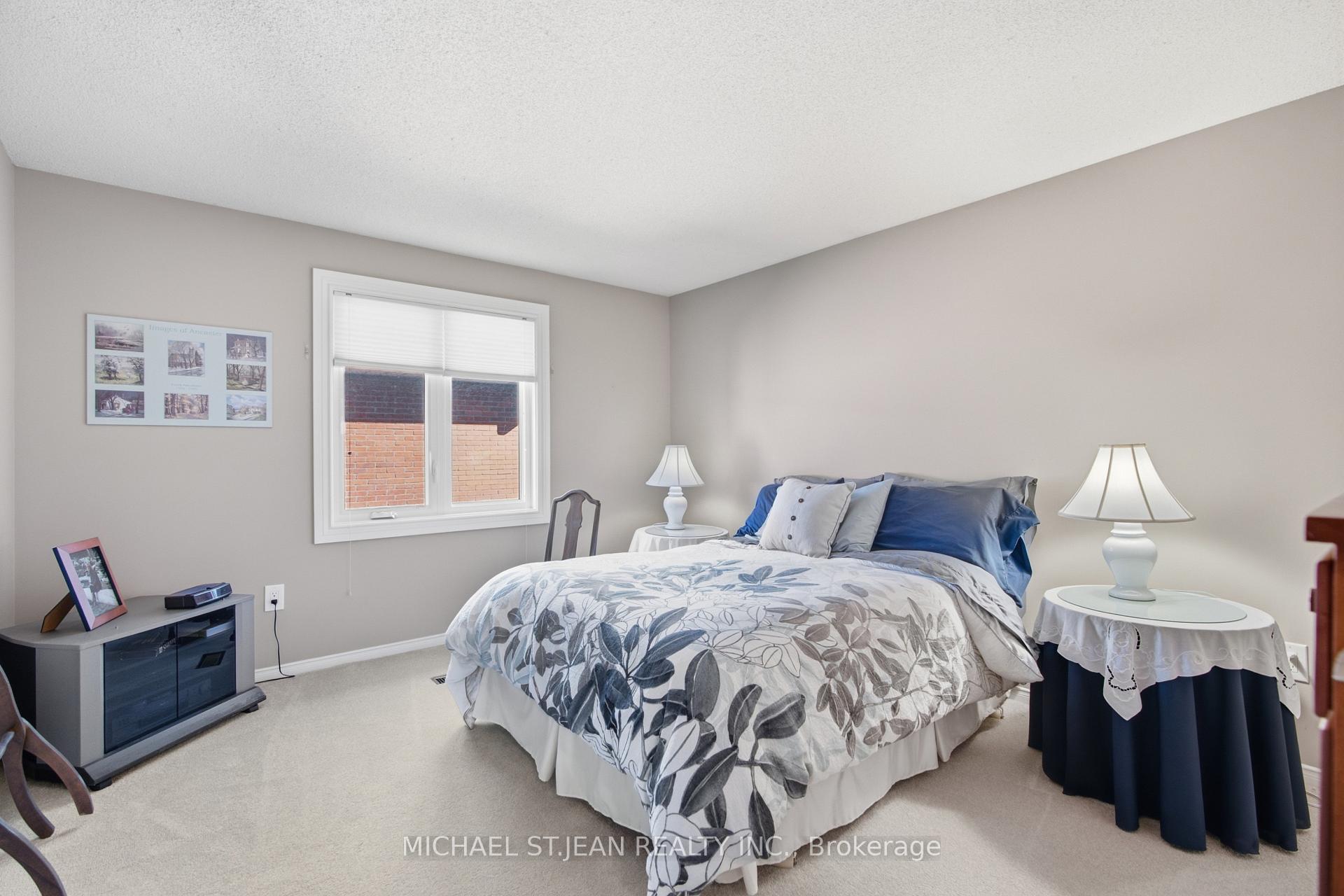 Photo 34 of 152 Seymour Drive, Hamilton, Ancaster — HOMEH