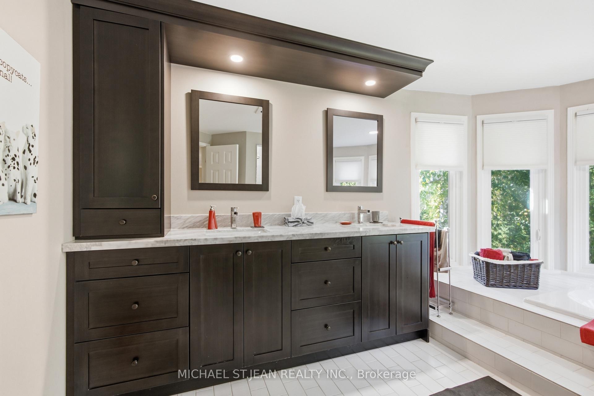 Photo 38 of 152 Seymour Drive, Hamilton, Ancaster — HOMEH