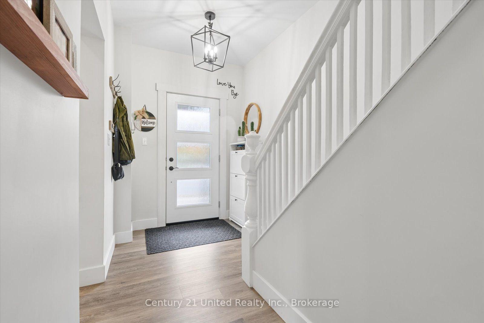 Photo 7 of 555 Romaine Street, Peterborough, Town Ward 3 — HOMEH