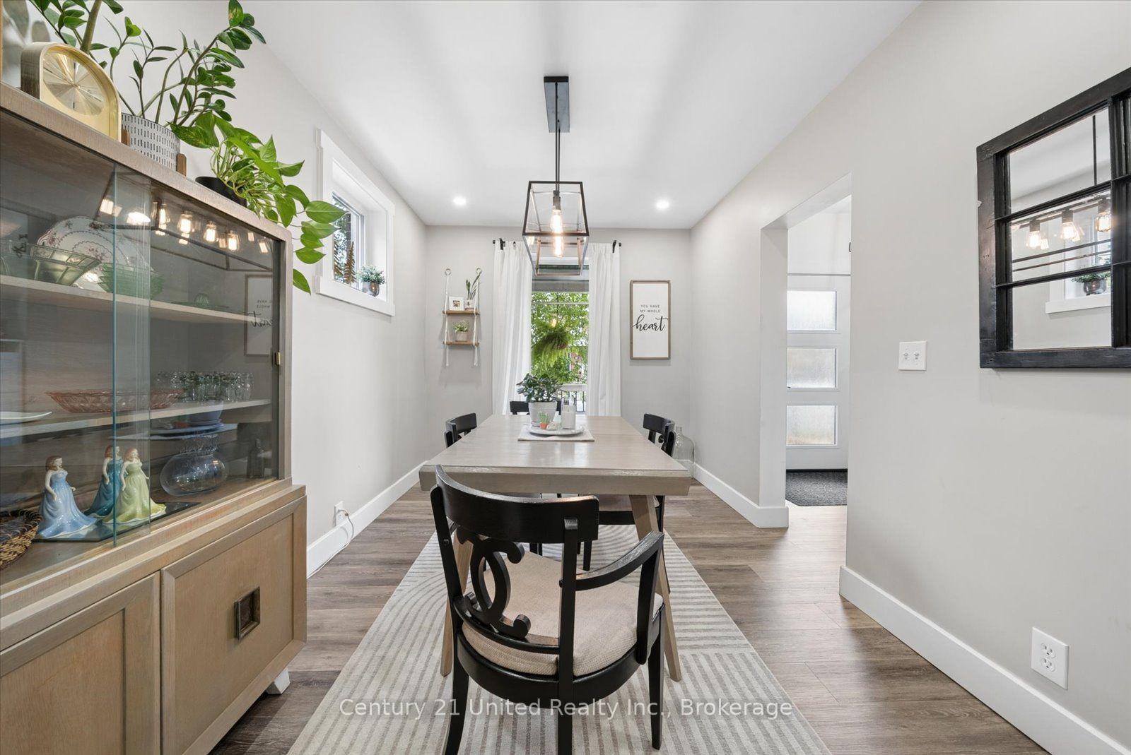 Photo 9 of 555 Romaine Street, Peterborough, Town Ward 3 — HOMEH