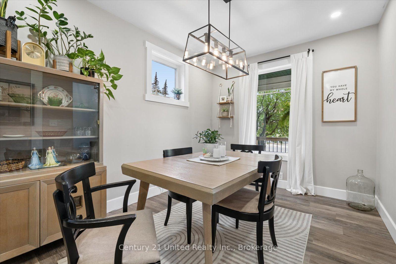 Photo 10 of 555 Romaine Street, Peterborough, Town Ward 3 — HOMEH