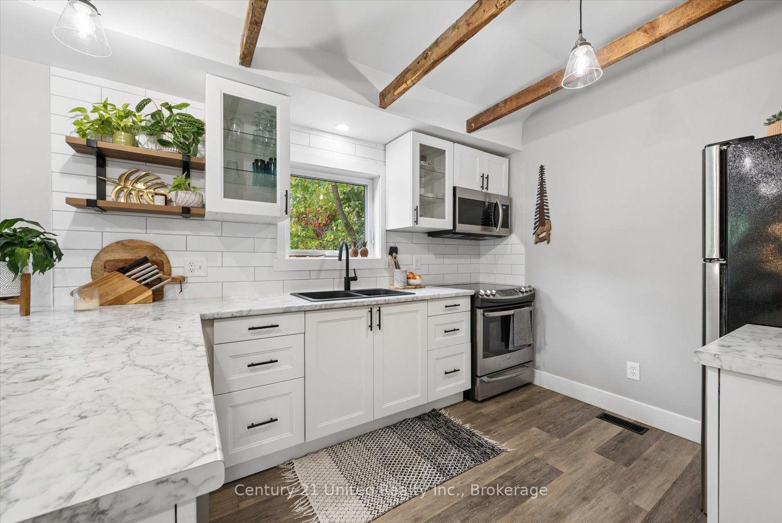 Photo 17 of 555 Romaine Street, Peterborough, Town Ward 3 — HOMEH