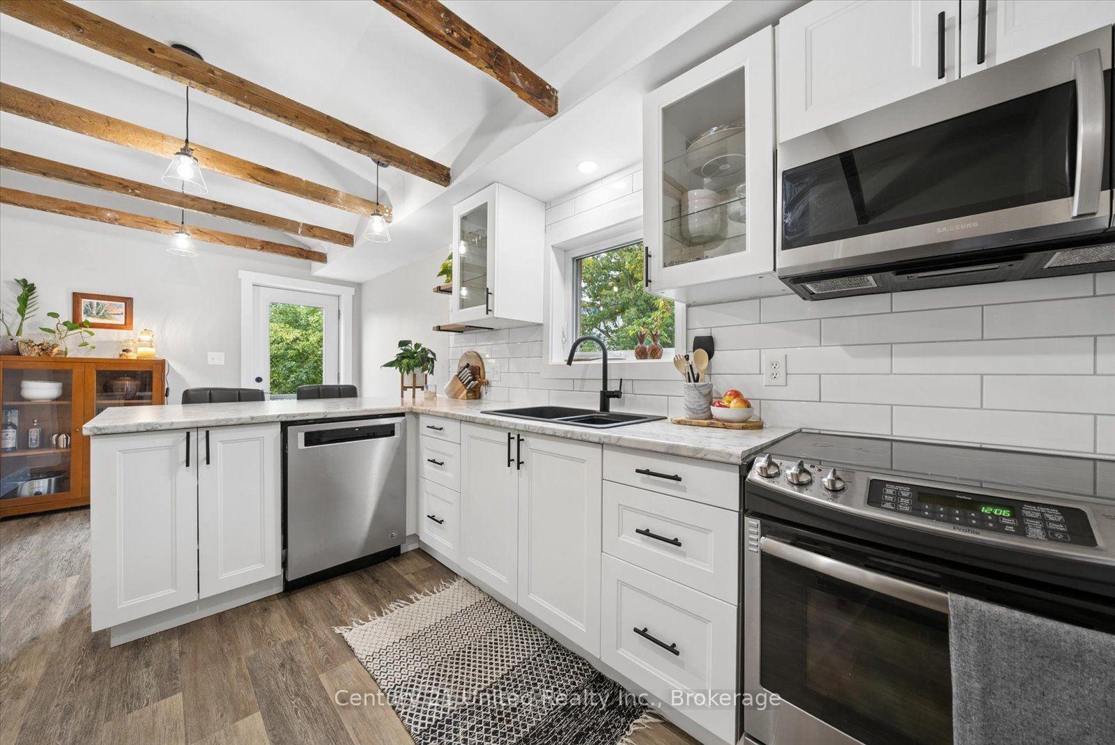 Photo 19 of 555 Romaine Street, Peterborough, Town Ward 3 — HOMEH