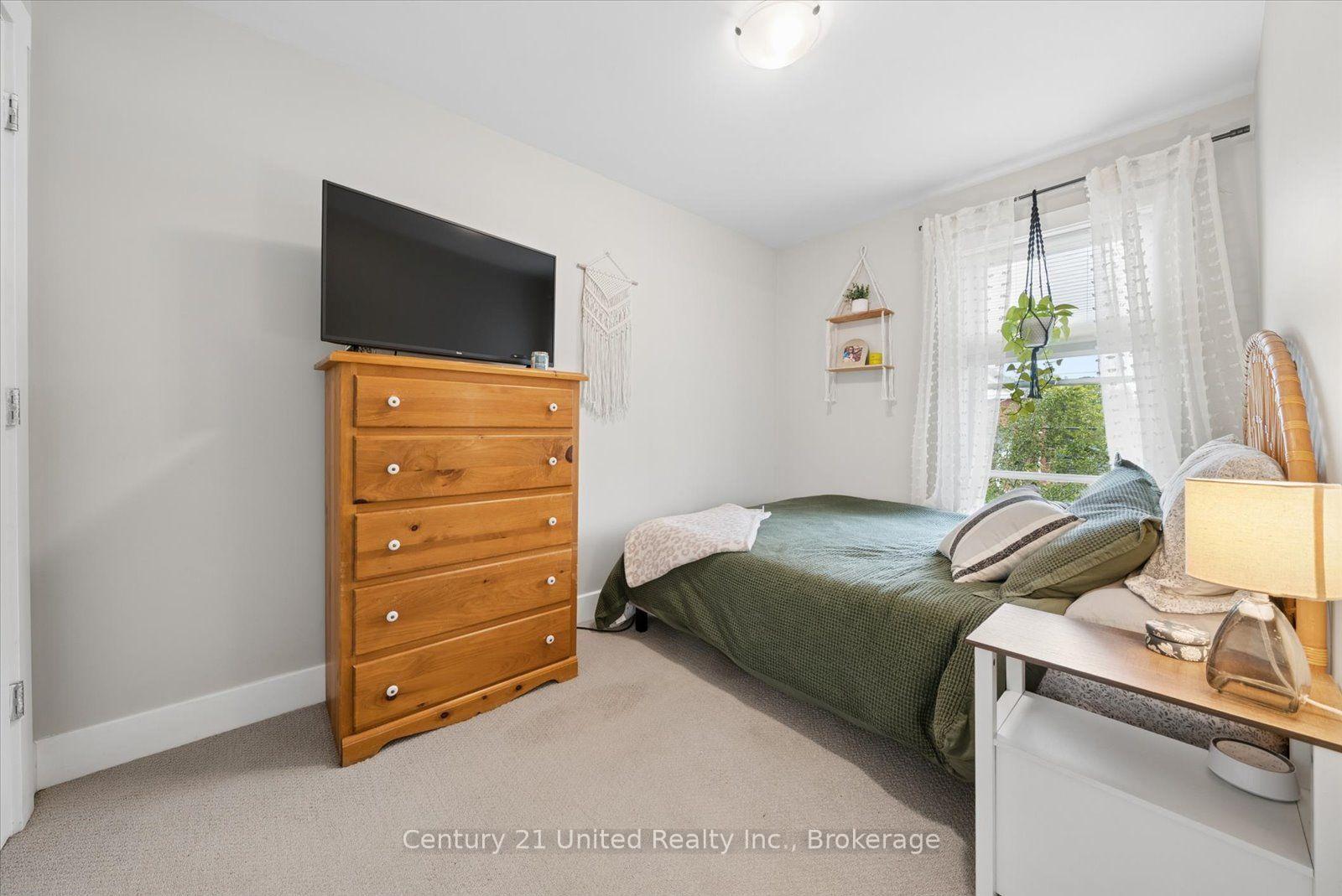 Photo 24 of 555 Romaine Street, Peterborough, Town Ward 3 — HOMEH