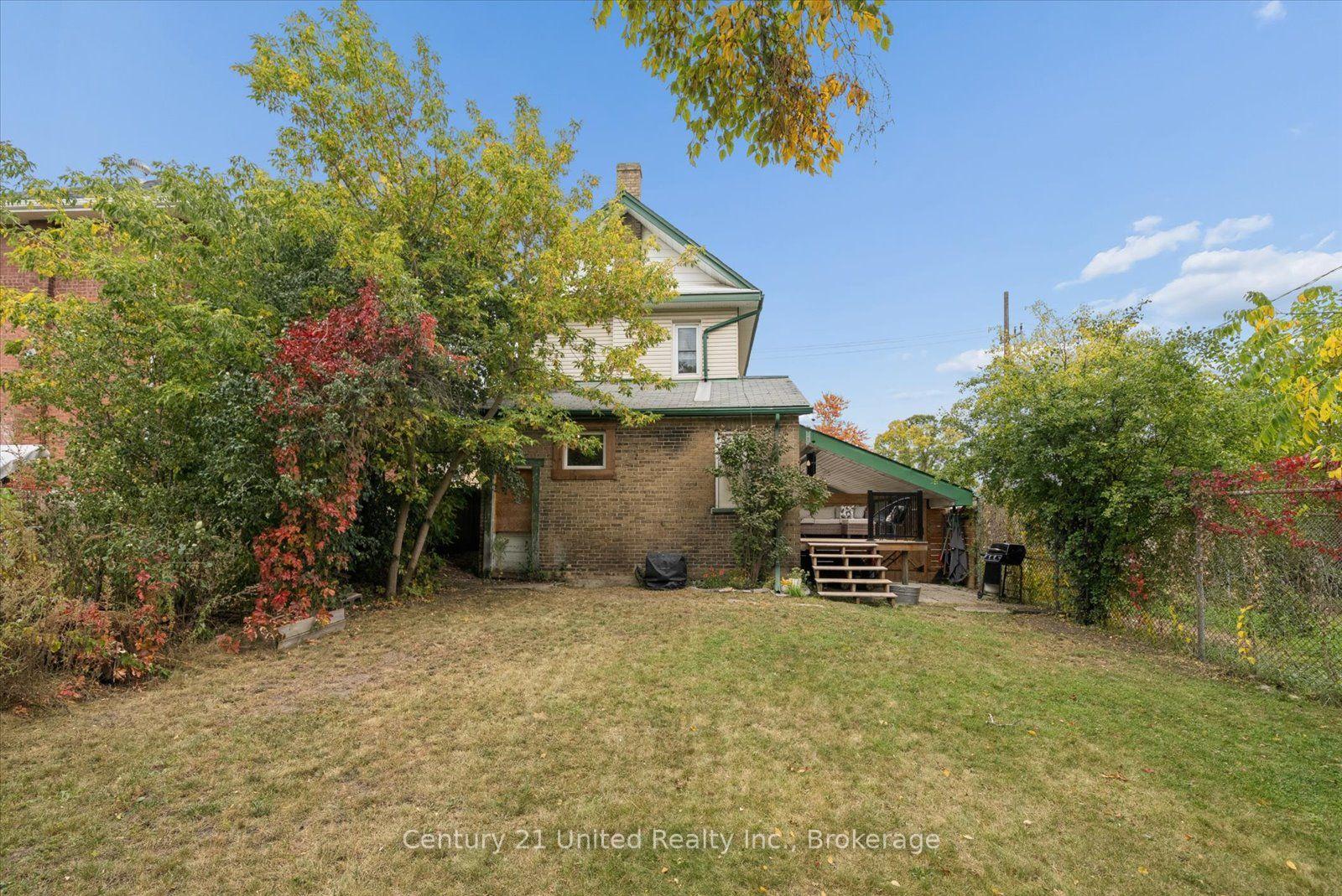 Photo 37 of 555 Romaine Street, Peterborough, Town Ward 3 — HOMEH